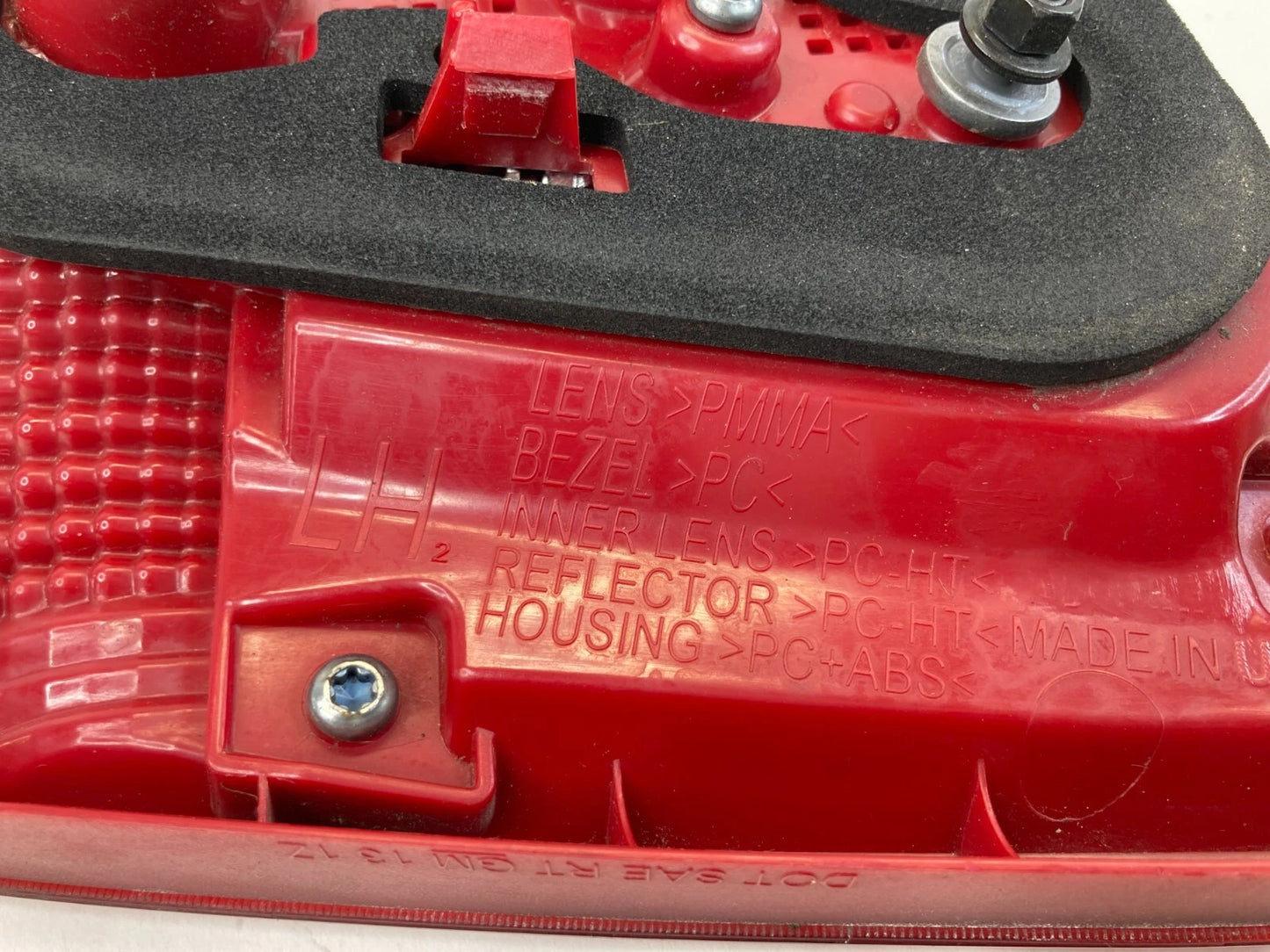 2013-2015 CHEVROLET MALIBU REAR LEFT DRIVER TAILLIGHT TAIL LIGHT INNER TRUNK LID