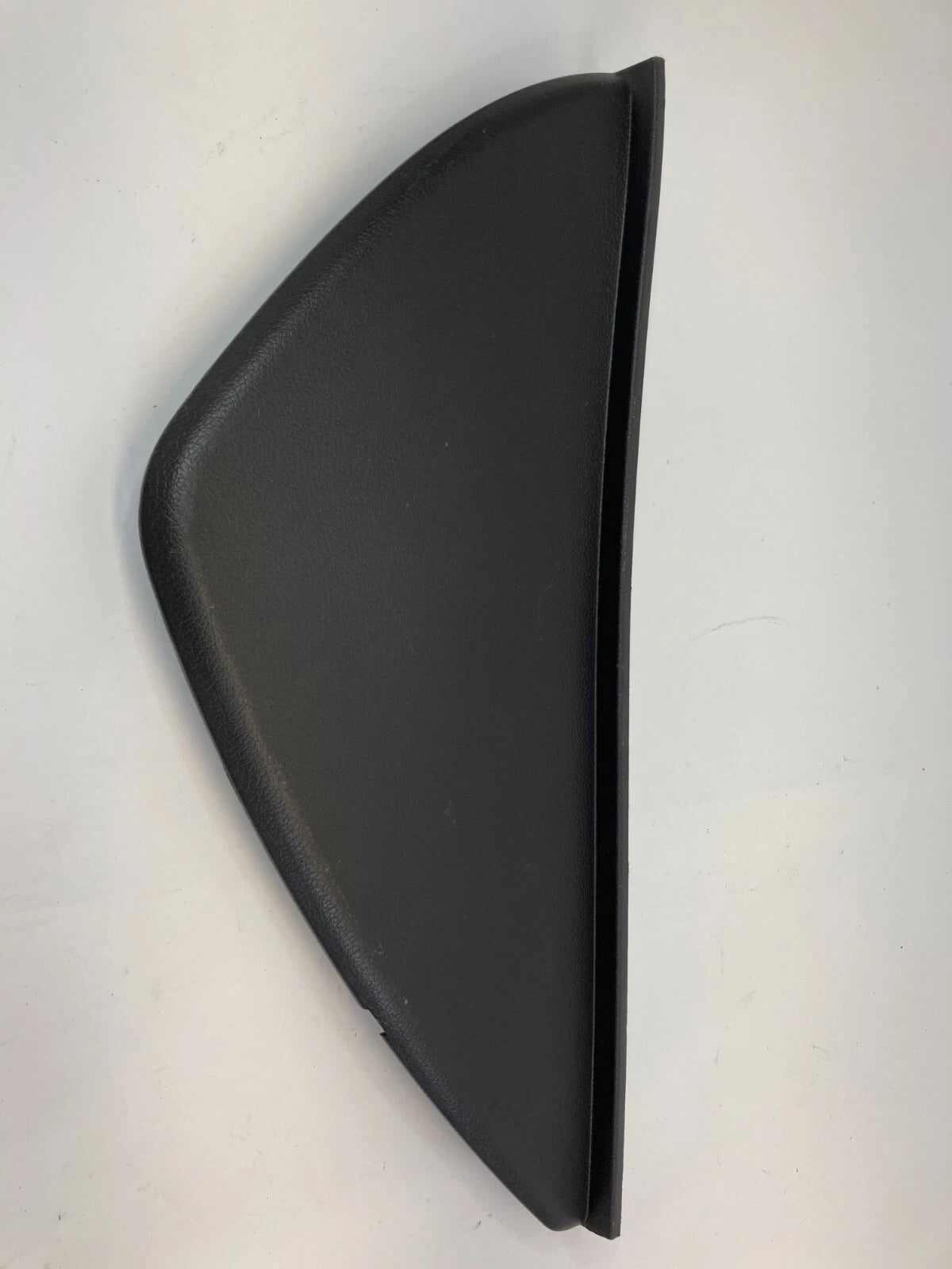 2011-2014 HYUNDAI SONATA FRONT DASH RIGHT SIDE END CAP COVER TRIM 84767-3S010