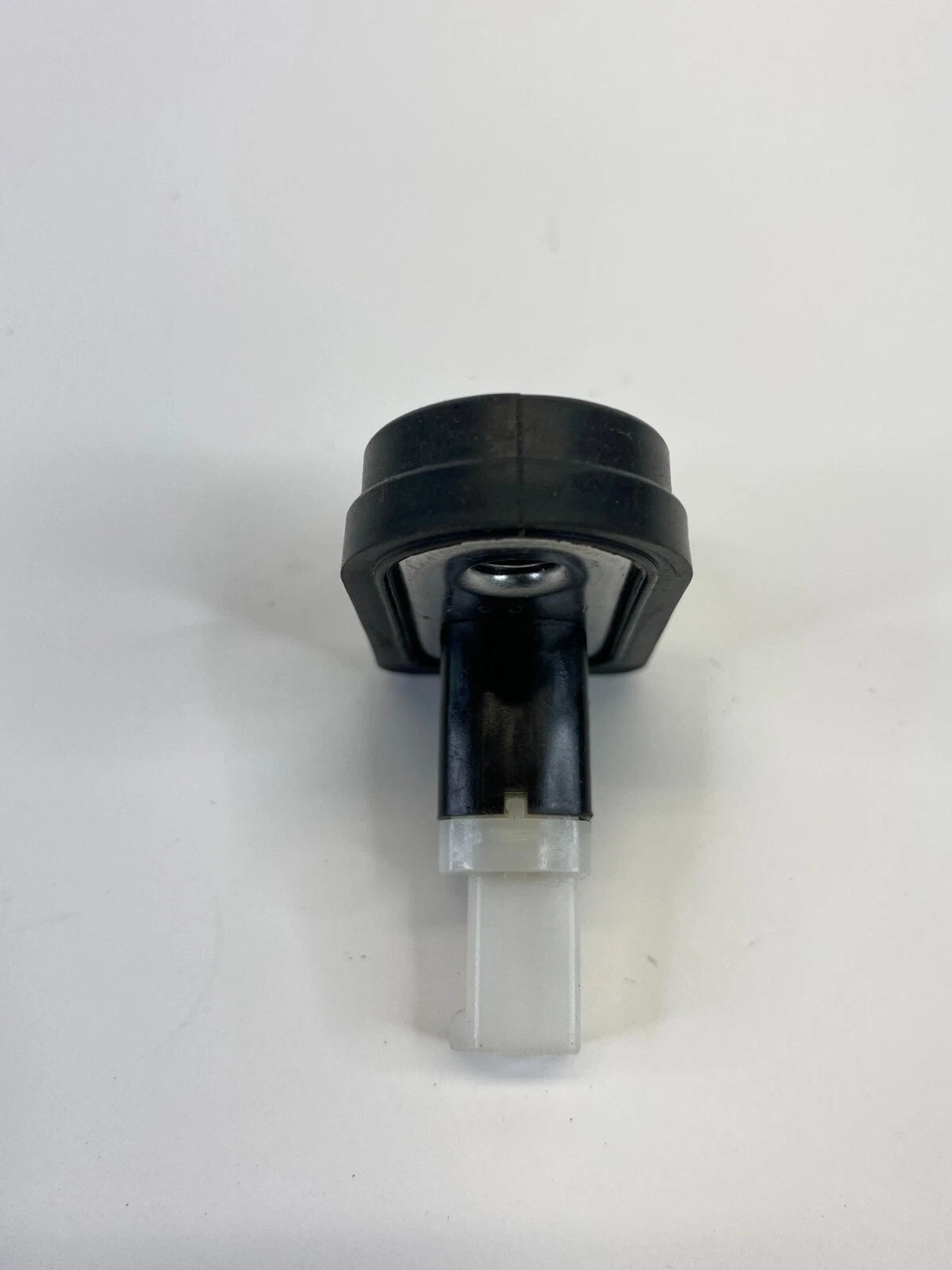 2012-2014 HYUNDAI ACCENT FRONT LEFT SIDE DOOR JAMB AJAR SENSOR CONTROL SWITCH
