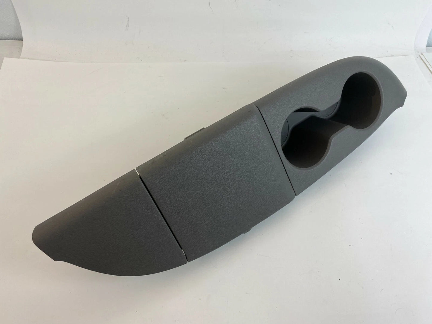 08-10 HONDA ODYSSEY REAR RH QUARTER PANEL ARMREST CUP HOLDER OEM 84611SHJA011M1