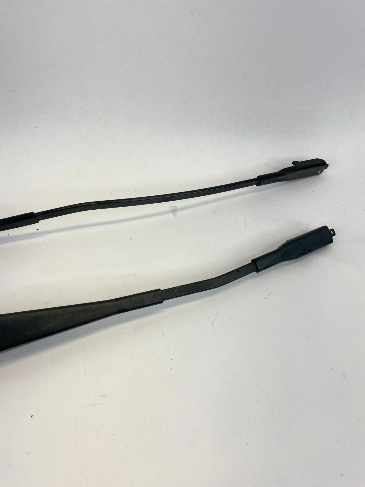 2009-2013 BMW 328I XDRIVE FRONT WINDSHIELD WIPER ARM PAIR SET 61617-253-386-02