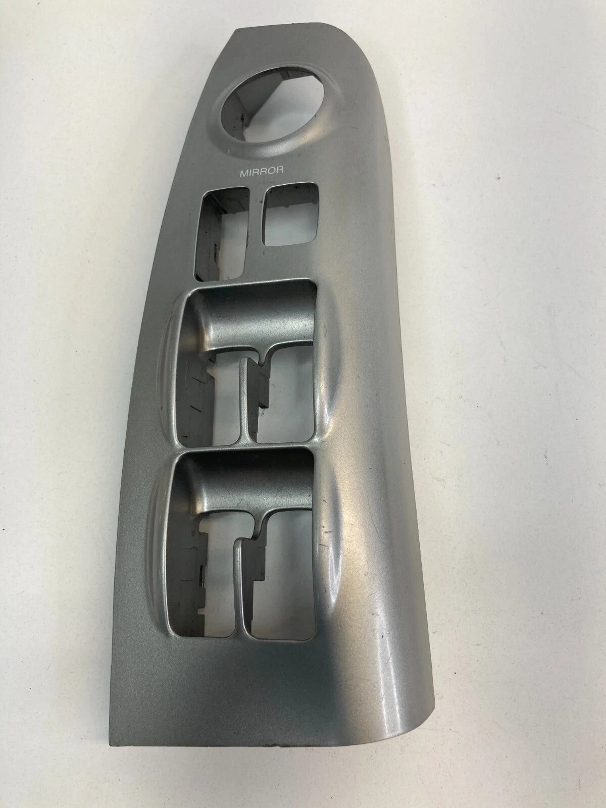 2005-2009 KIA SPORTAGE FRONT LEFT SIDE DOOR WINDOW SWITCH BEZEL 483493-1110 OEM