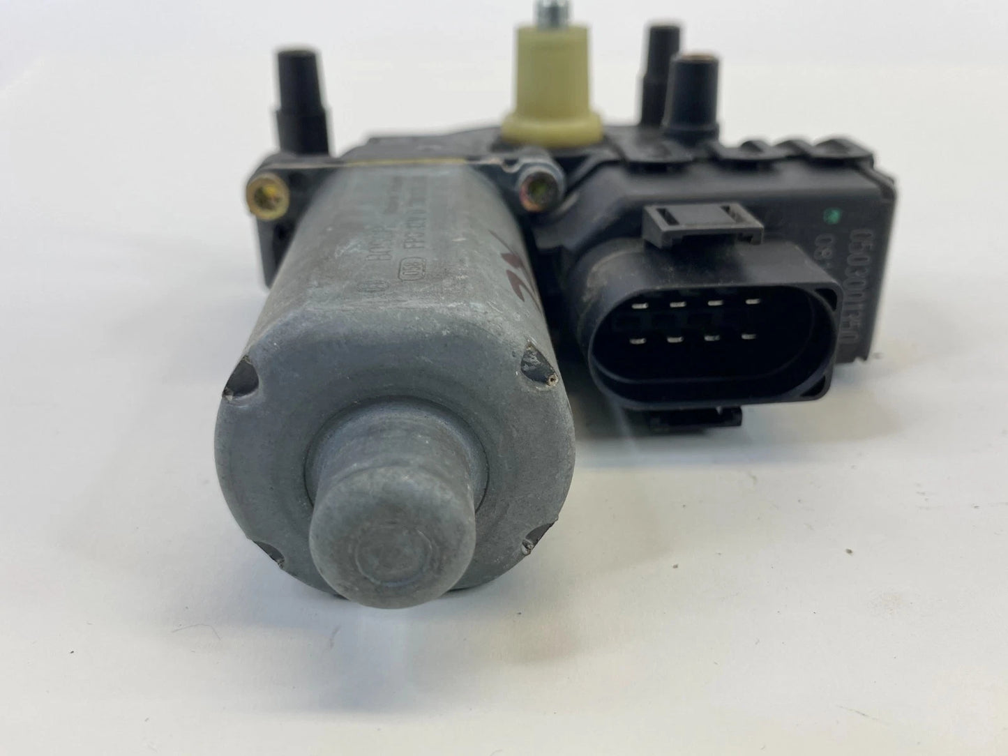 1998-2004 AUDI A6 QUATTRO REAR LEFT SIDE DOOR POWER WINDOW MOTOR 0130821784 OEM