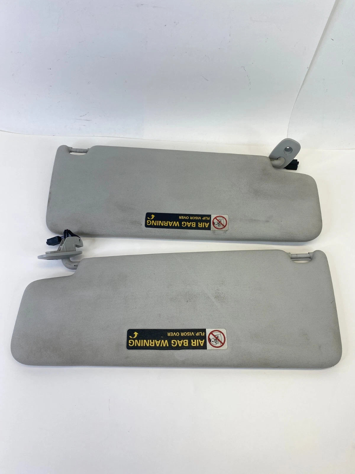 2003-2010 VW BEETLE CONVERTIBLE DRIVER & PASSENGER SUNVISOR SUN VISOR SET OEM