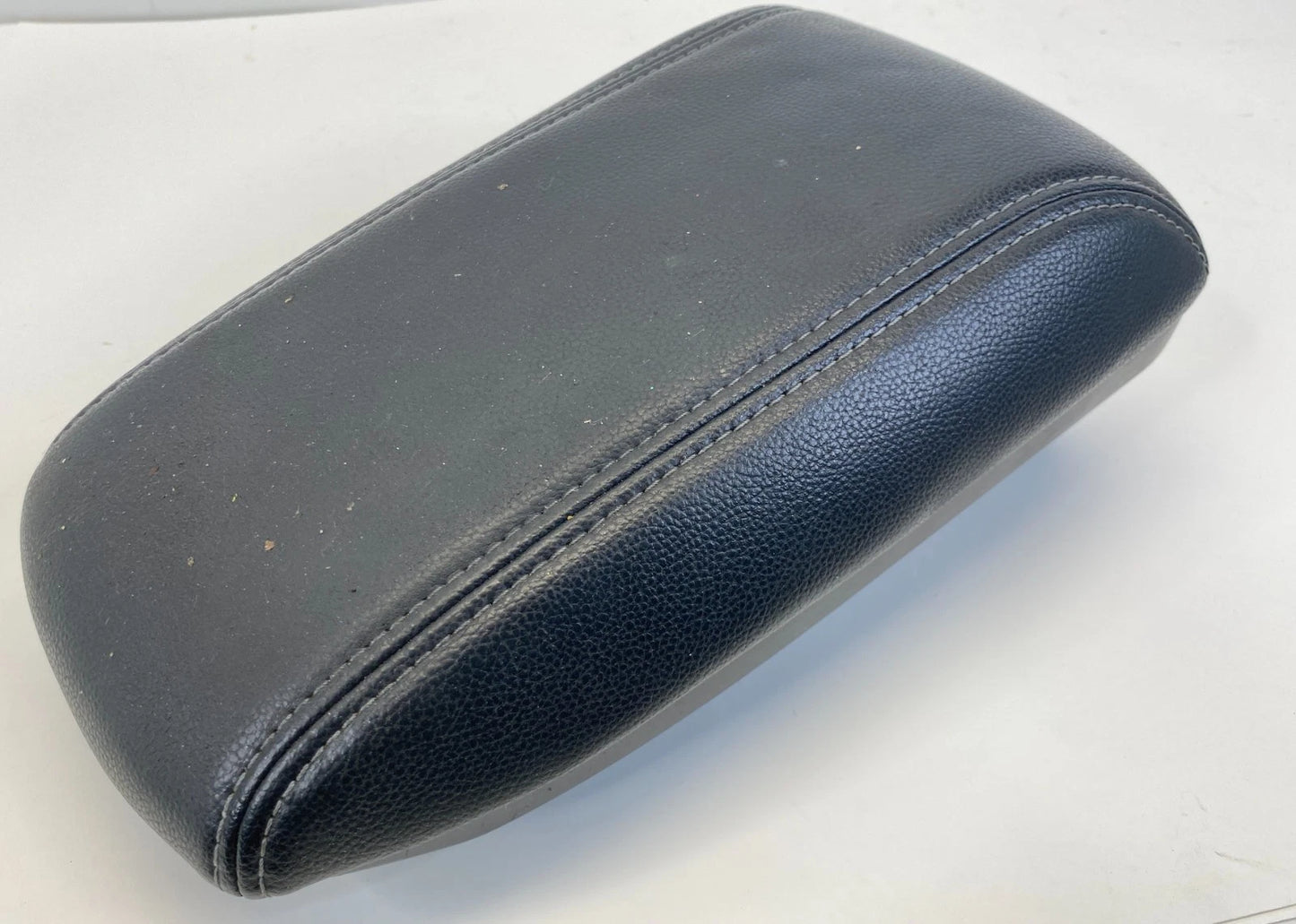 14-19 TOYOTA COROLLA CENTER CONSOLE ARMREST TOP LID COVER LEATHER 5896102090 OEM