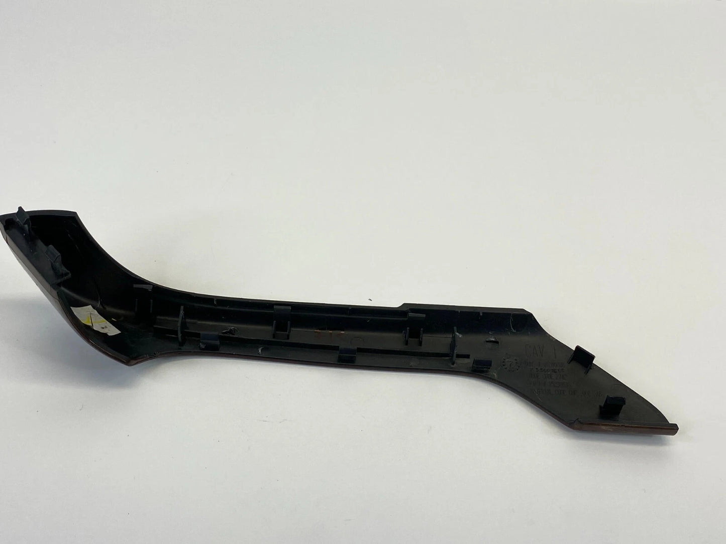2005-2009 PONTIAC G6 FRONT RIGHT INTERIOR DOOR PULL HANDLE BEZEL TRIM 15238536
