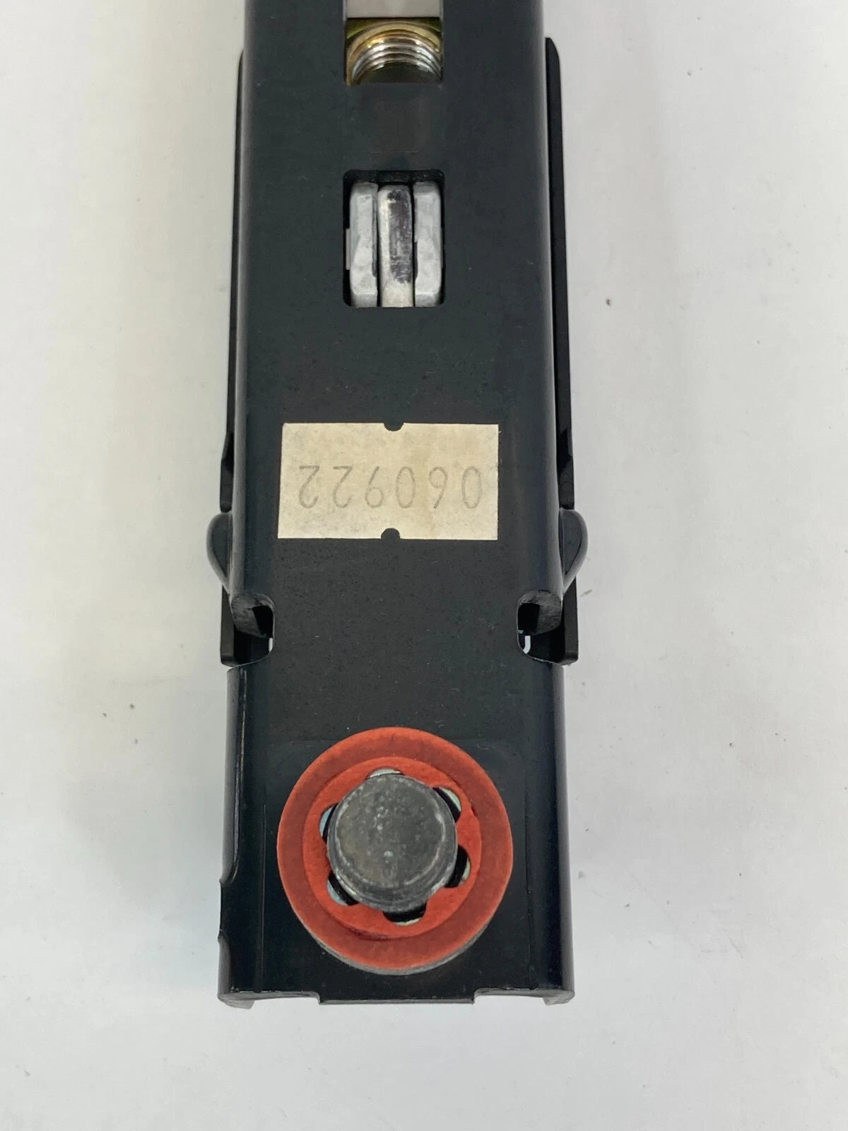 2007-2011 HYUNDAI ACCENT SEDAN FRONT RIGHT SEAT BELT HEIGHT ADJUSTER 5116340E1A