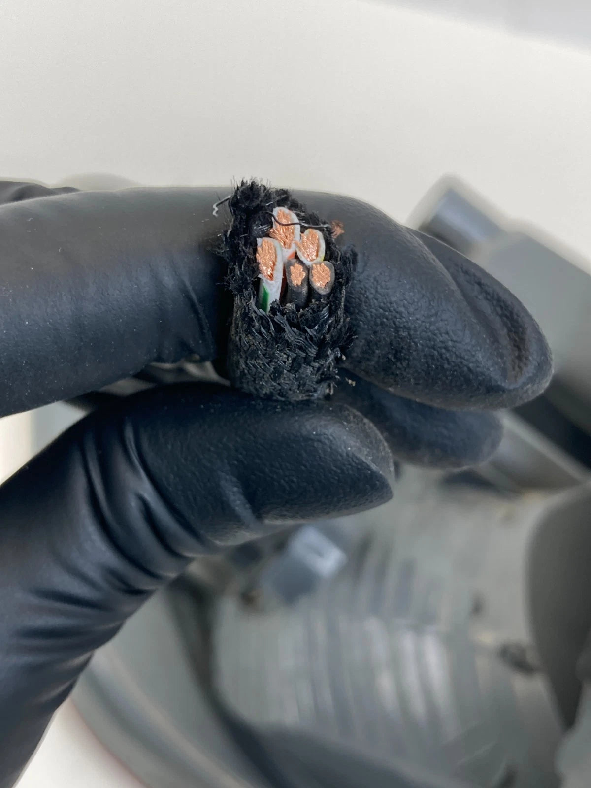 2011 2012 2013 DODGE DURANGO RIGHT PASSENGER SIDE TAIL LIGHT OUTER TAILLIGHT OEM