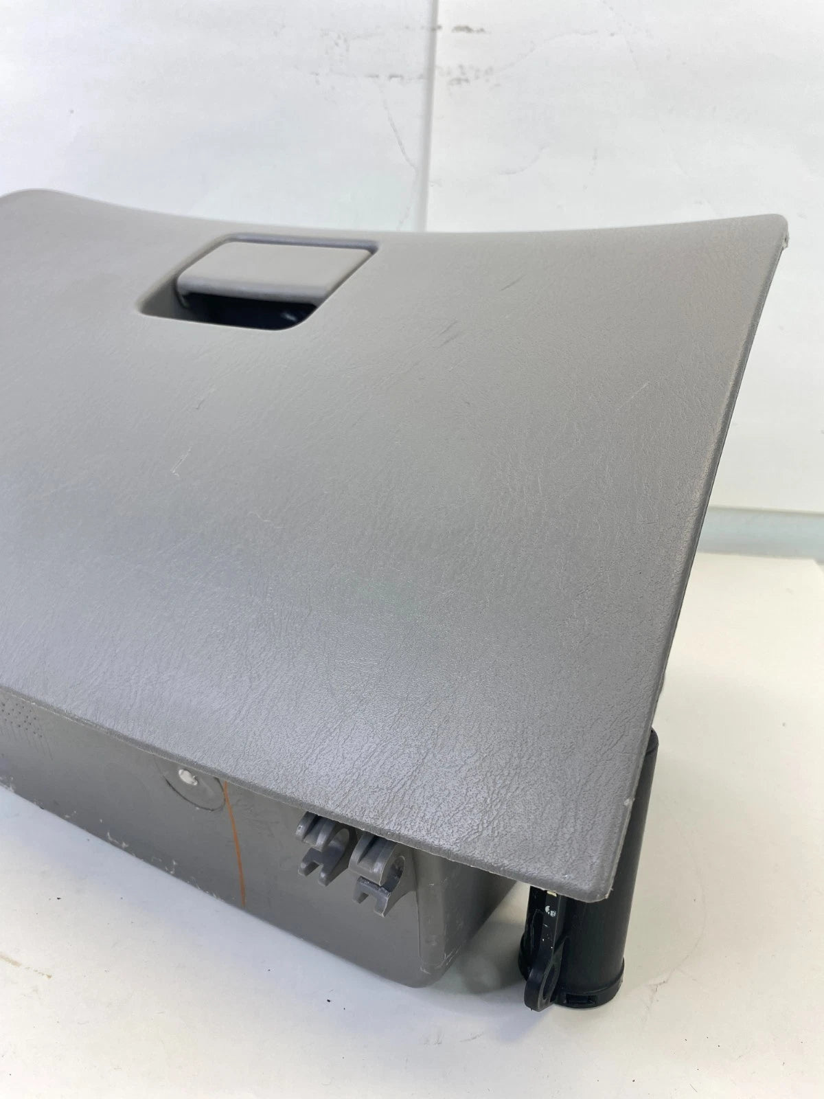 2003-2008 TOYOTA COROLLA DASH GLOVE BOX GLOVEBOX STORAGE COMPARTMENT GRAY OEM