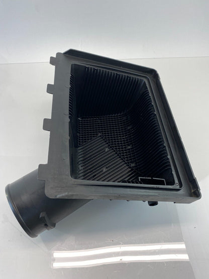 2005-2010 Jeep Grand Cherokee 4.7L Air Intake Cleaner Box Upper Cover 53013804AC