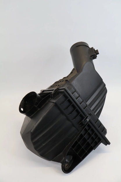 2012-2016 BMW 528I 2.0L L4 AIR CLEANER INTAKE FILTER HOUSING BOX 13717612014 OEM