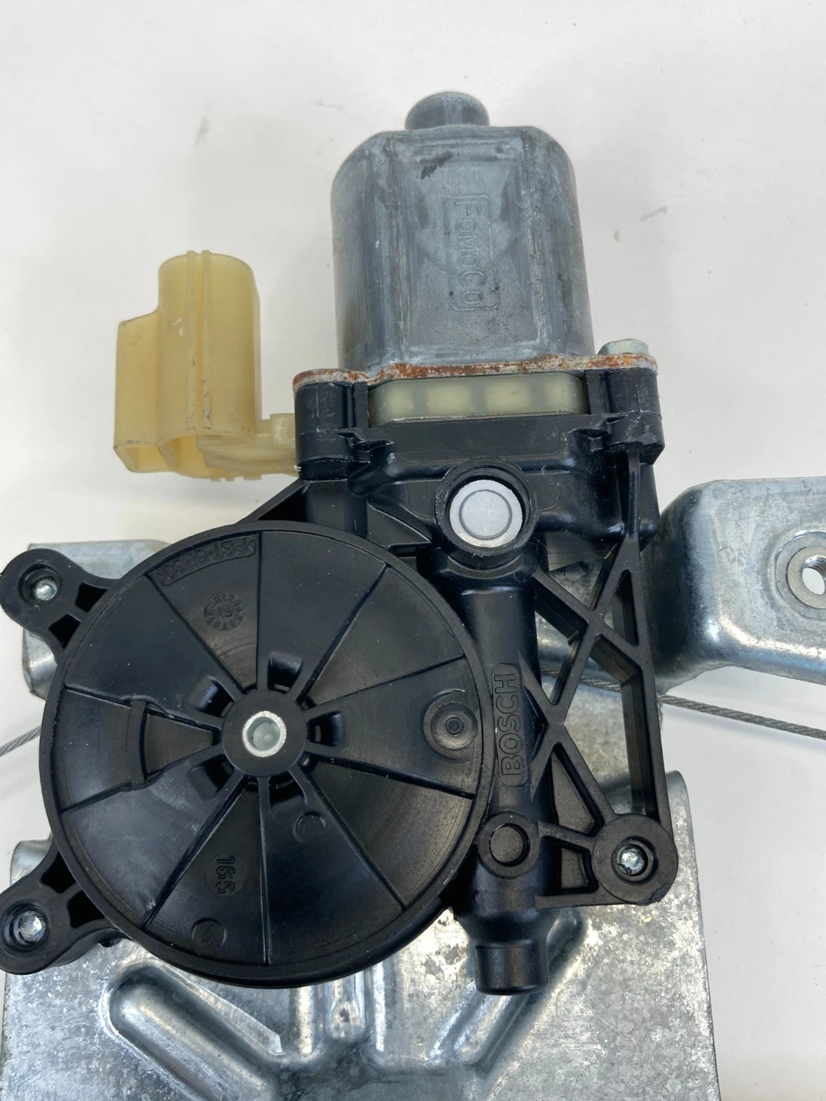 2013-2019 FORD ESCAPE REAR RIGHT SIDE DOOR WINDOW REGULATOR W/ MOTOR CM093180-06