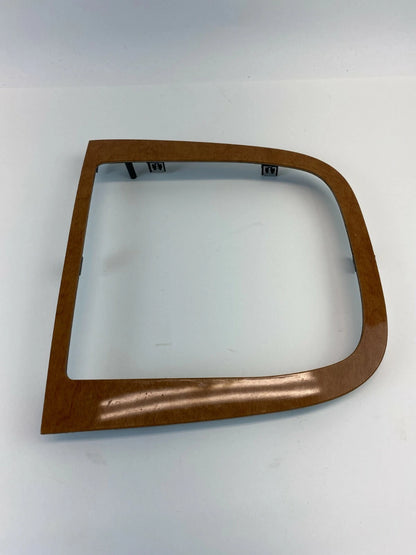 2005-2007 SATURN RELAY CENTER DASH BEZEL RADIO BEZEL TRIM PANEL WOOD GRAIN OEM