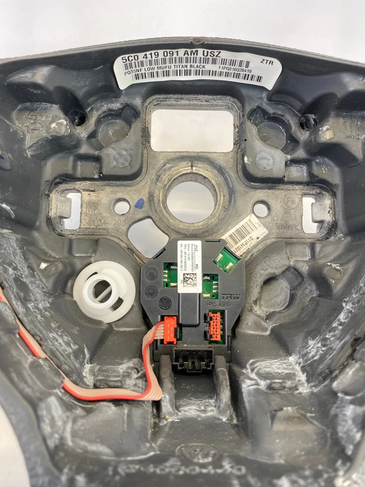 2012-2014 VOLKSWAGEN JETTA LEFT SIDE DRIVER STEERING WHEEL 5C0-419-091-AMUSZ OEM
