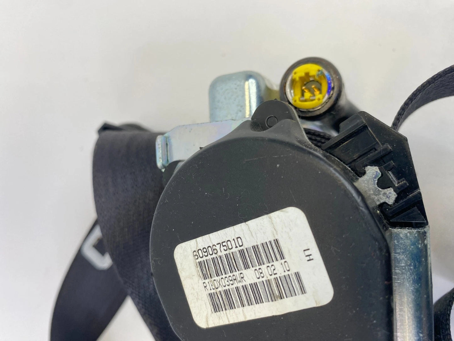 2009 2010 DODGE JOURNEY FRONT LEFT DRIVER SEAT BELT RETRACTOR 609067501D OEM