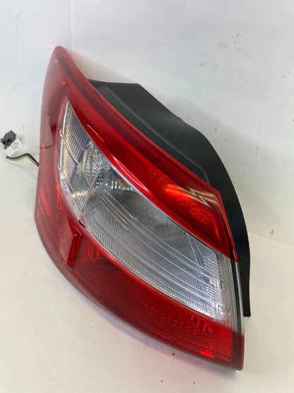 2012-2014 FORD FOCUS SEDAN LEFT DRIVER SIDE OUTER TAILLIGHT LAMP ASSEMBLY OEM