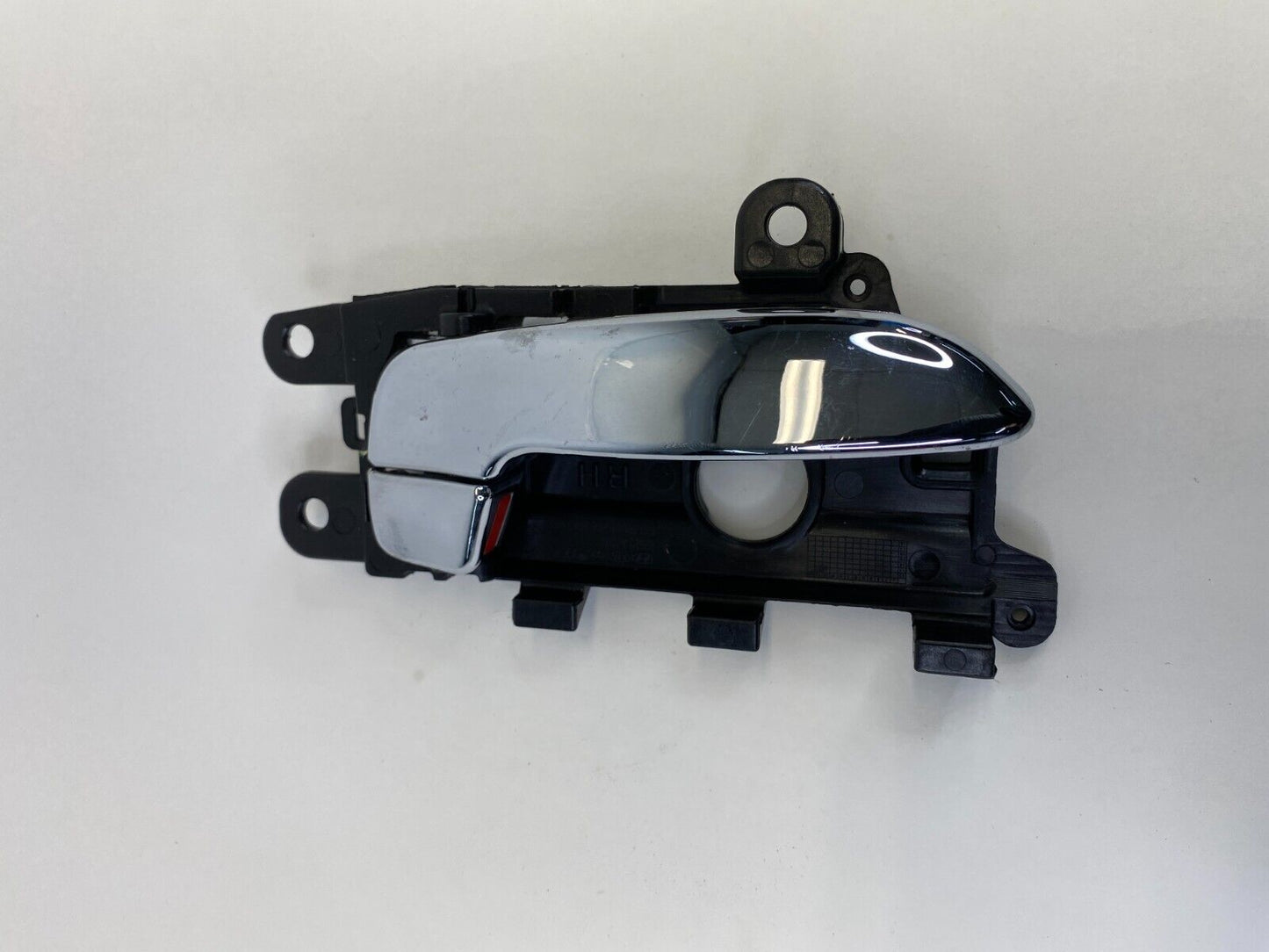 14-18 Kia Forte Forte5 SEDAN Front Right Interior Door Handle 82623-A7000 OEM