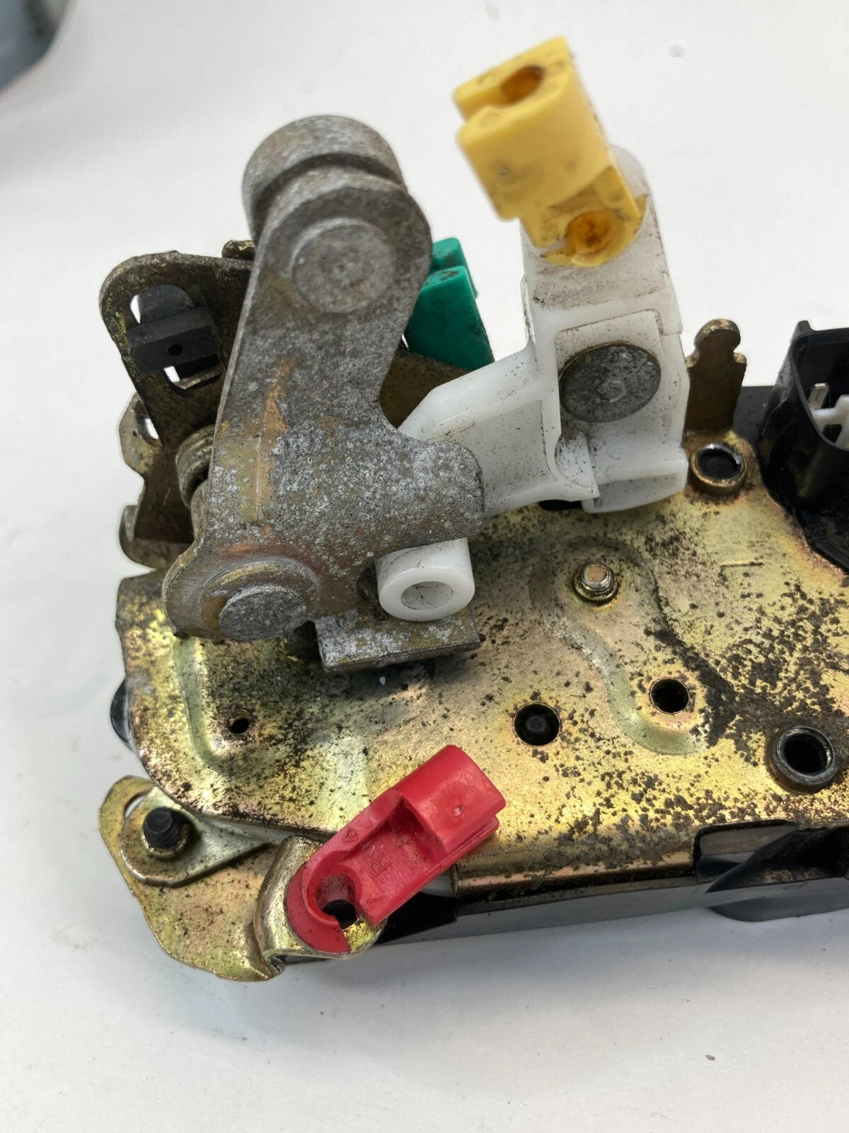 2005-2010 JEEP GRAND CHEROKEE REAR LEFT SIDE DOOR LOCK LATCH ACTUATOR ASSY OEM