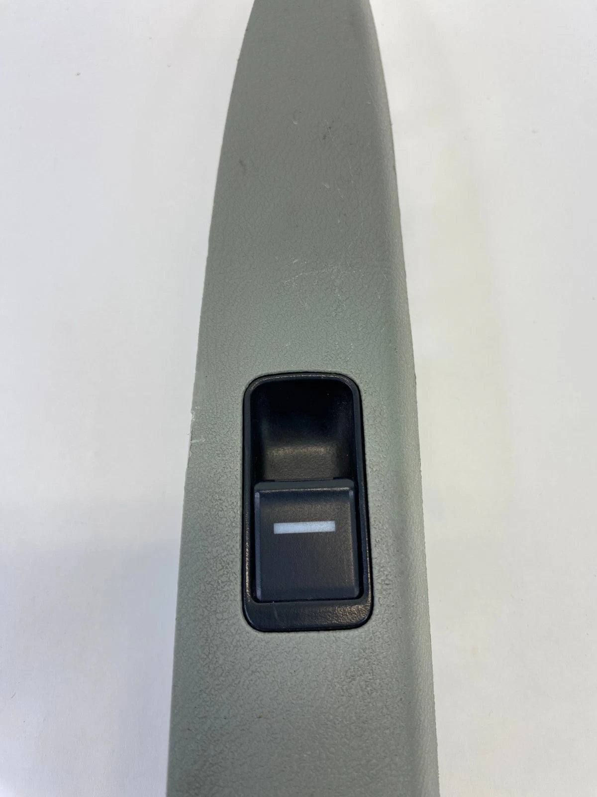 2005-2010 HONDA ODYSSEY REAR LEFT SIDE DOOR WINDOW SWITCH W BEZEL 83790-SHJ-A010