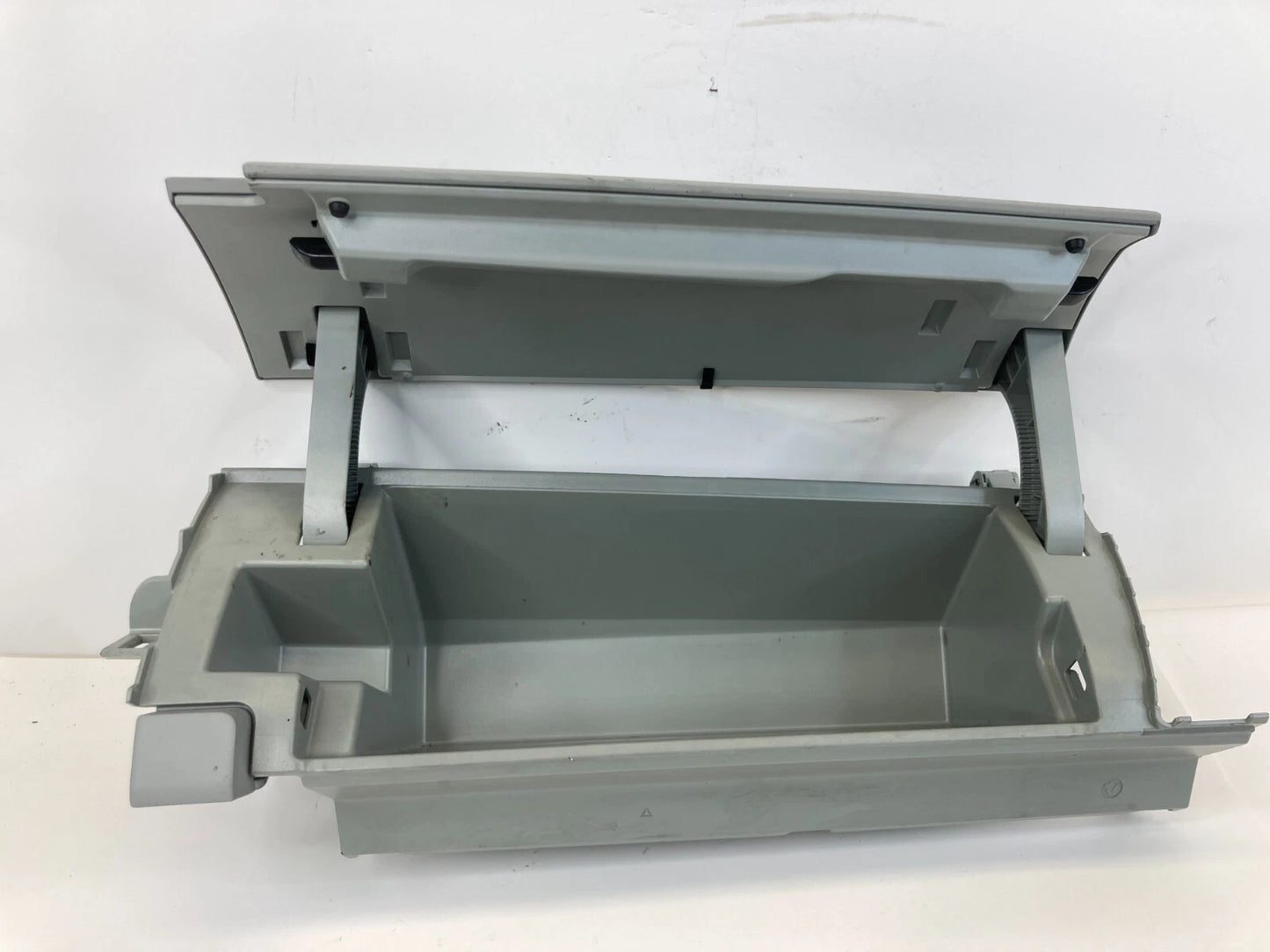 2010-2015 TOYOTA PRIUS UPPER GLOVE BOX STORAGE DASH COMPARTMENT 55511-47040 OEM