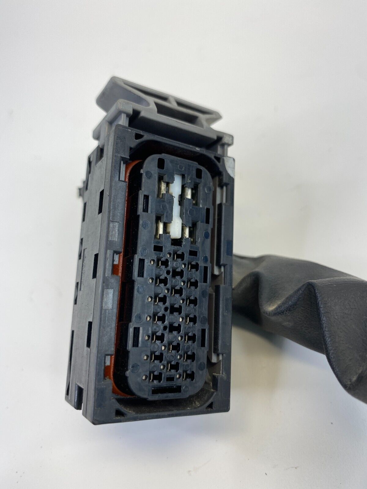 2004-2006 Hyundai Elantra 2.0L ABS Anti Lock Brake Pump Relay Plug Connector OEM