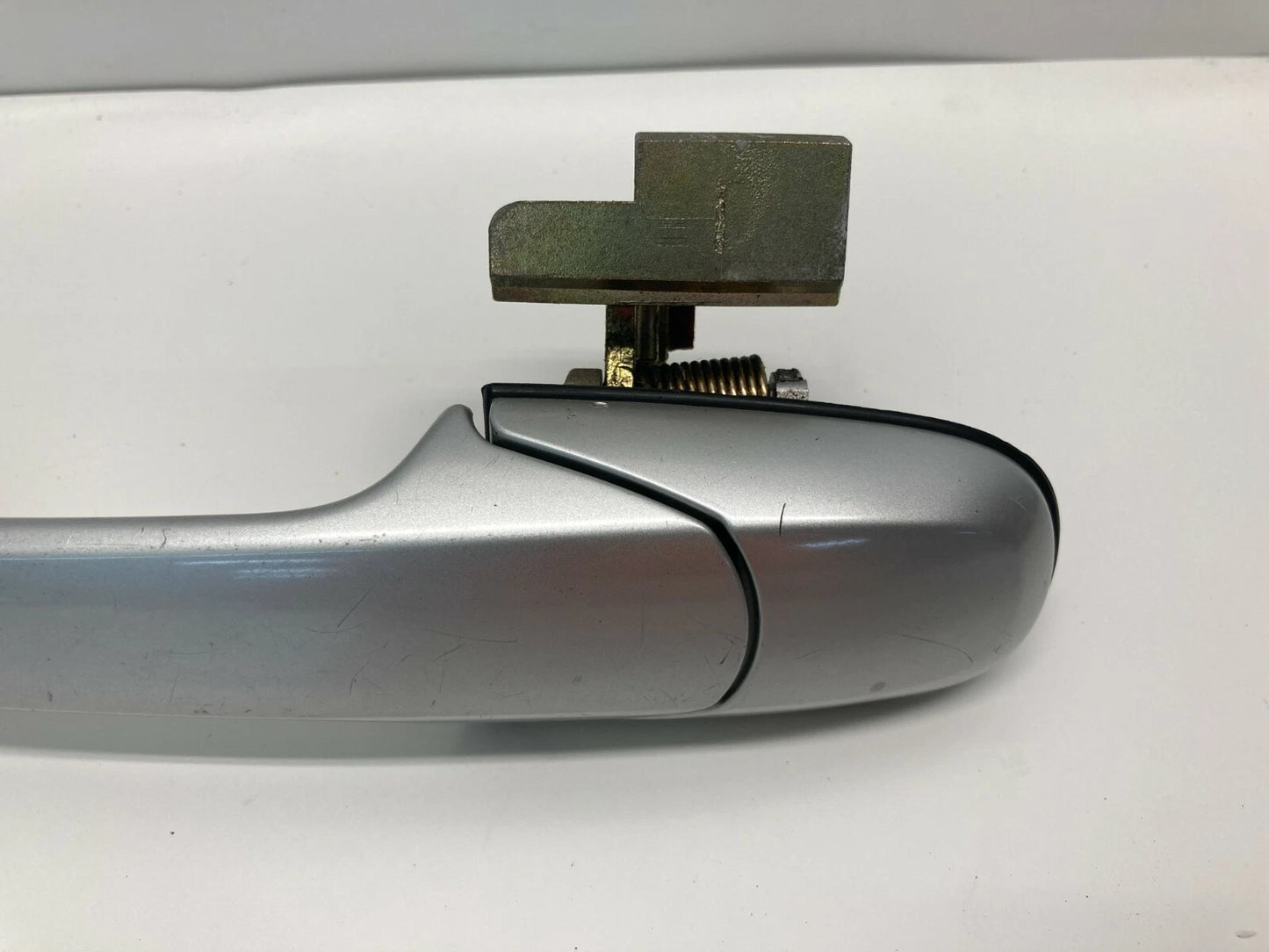 2003-2007 SUZUKI AERIO SEDAN REAR LEFT SIDE EXTERIOR DOOR HANDLE ASSEMBLY OEM