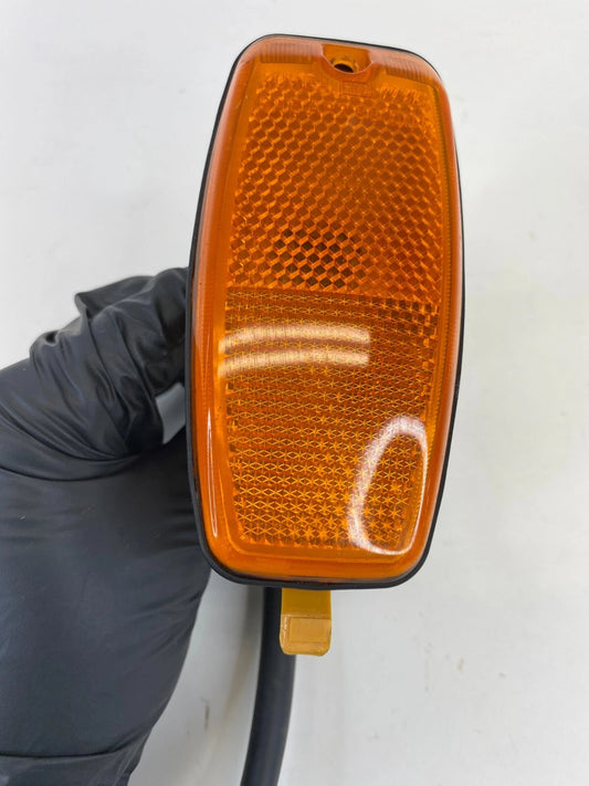 2005-2009 HYUNDAI TUCSON FR RIGHT BUMPER MOUNTED SIDE MARKER LIGHT OEM FACTORY