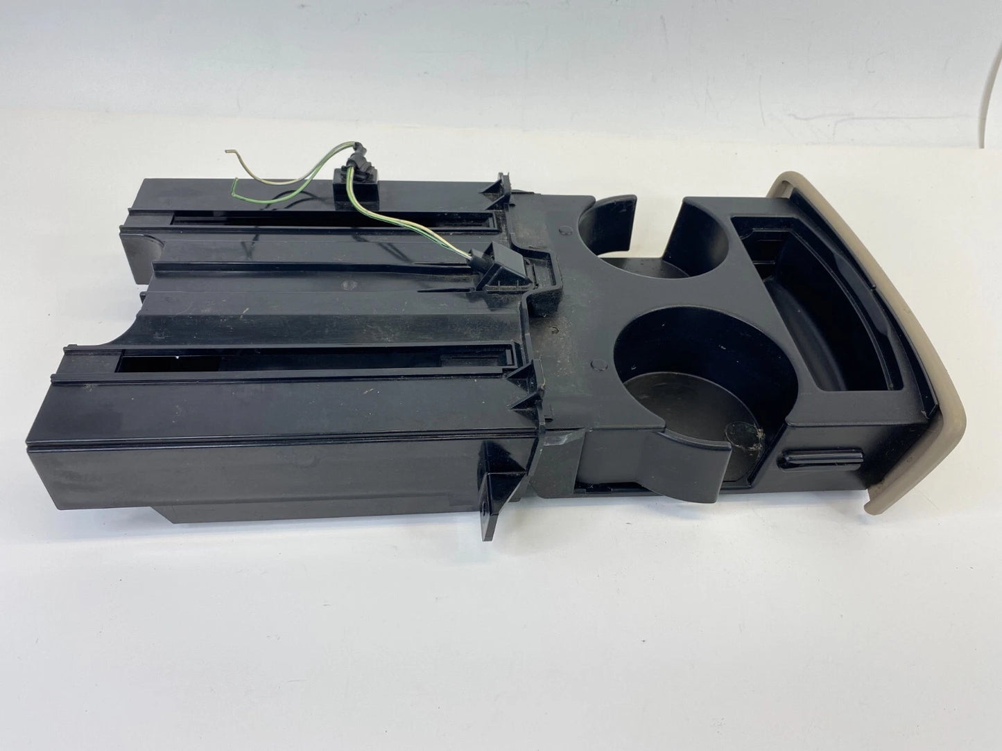 2000 2001 00 01 MAZDA MPV DASH CUP HOLDER CUPHOLDER TRIM PANEL LC626439X OEM
