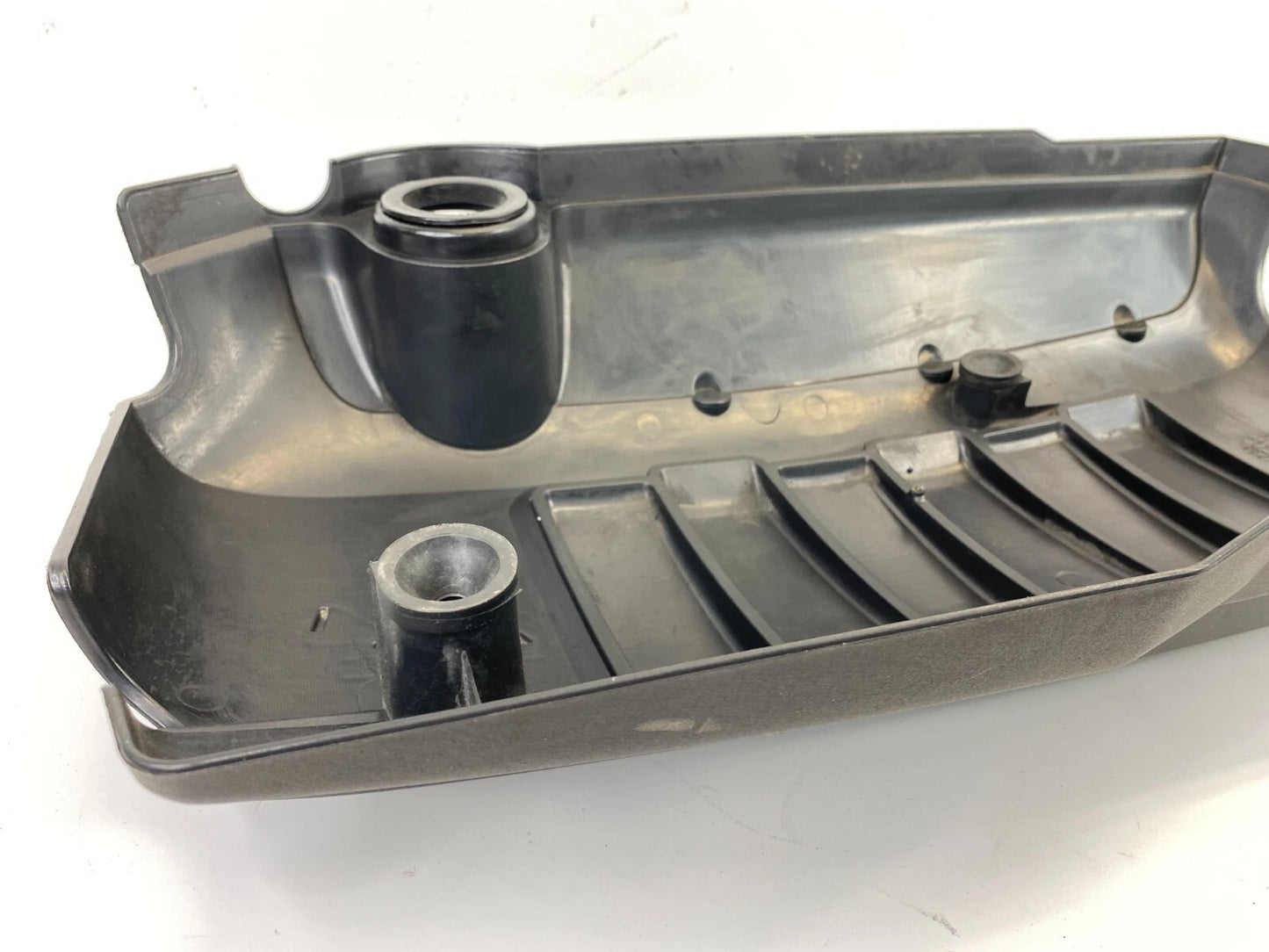 2009-2011 ACADIA ENCLAVE TRAVERSE ENGINE COVER INTAKE MANIFOLD TOP 12629963 OEM