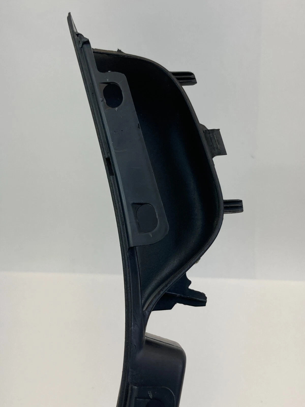 2012-2018 FORD FOCUS SEDAN FRONT RIGHT PASSENGER SIDE WINDOW SWITCH COVER TRIM