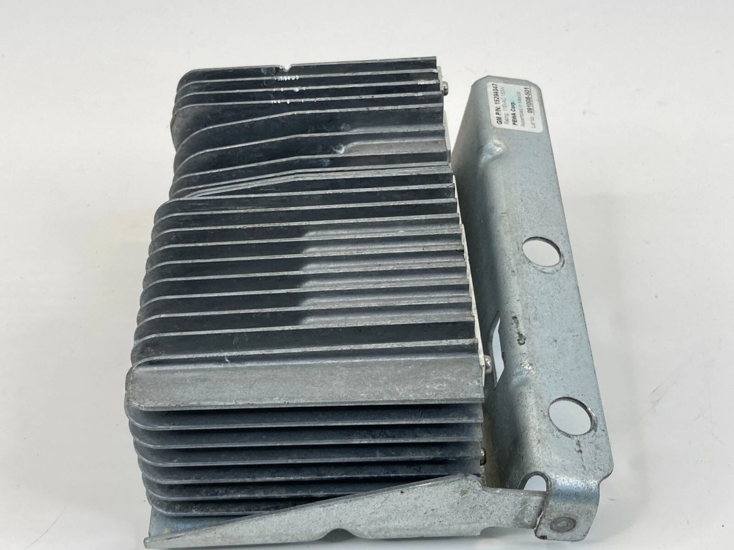 2008-2012 BUICK ENCLAVE 3.6L AC-DC POWER INVERTER MODULE ASSY UNIT 10361107 OEM