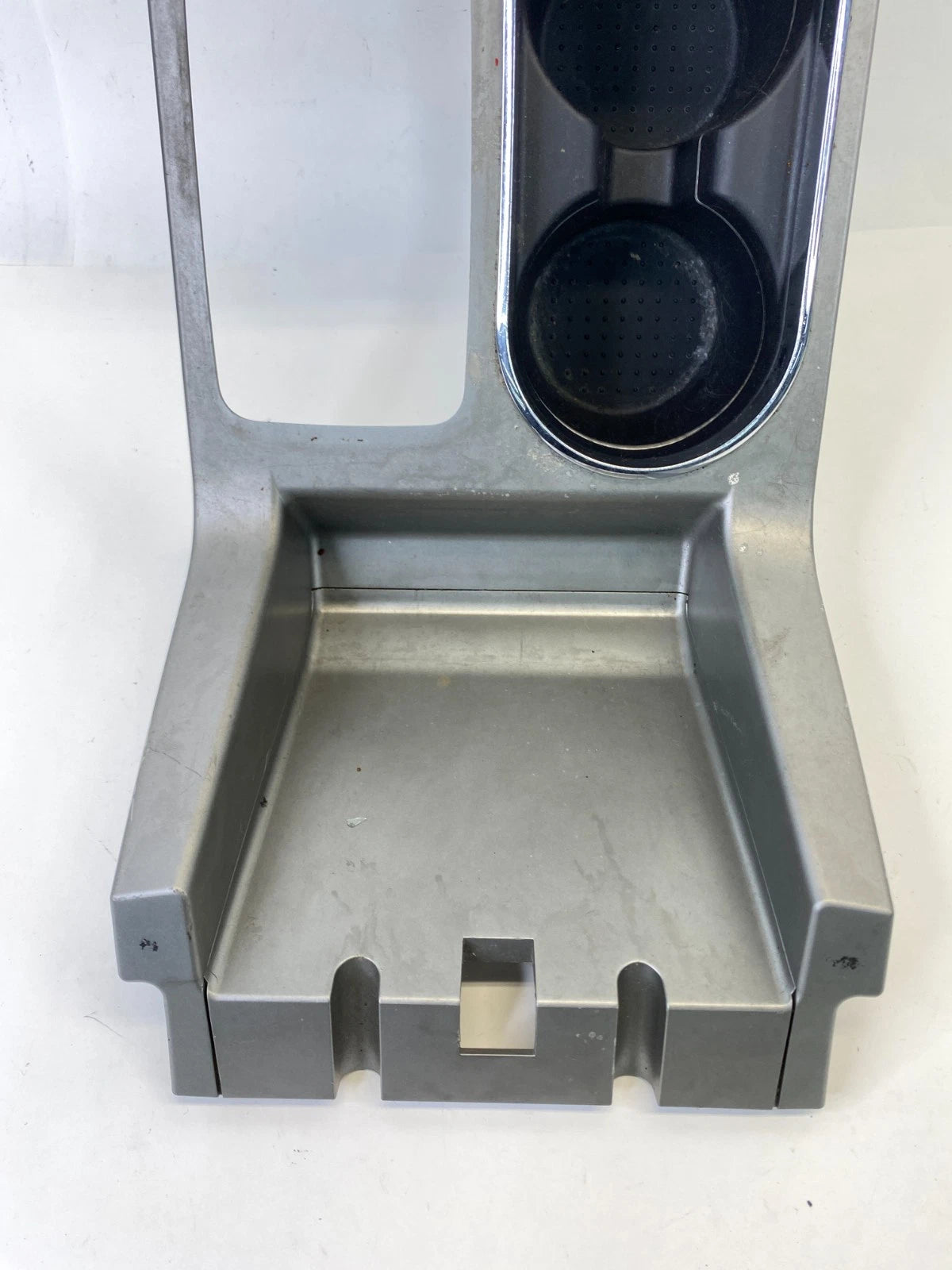 09-12 FORD FLEX CENTER CONSOLE SHIFTER CUP HOLDER TRIM BEZEL 8A83-74045A OEM