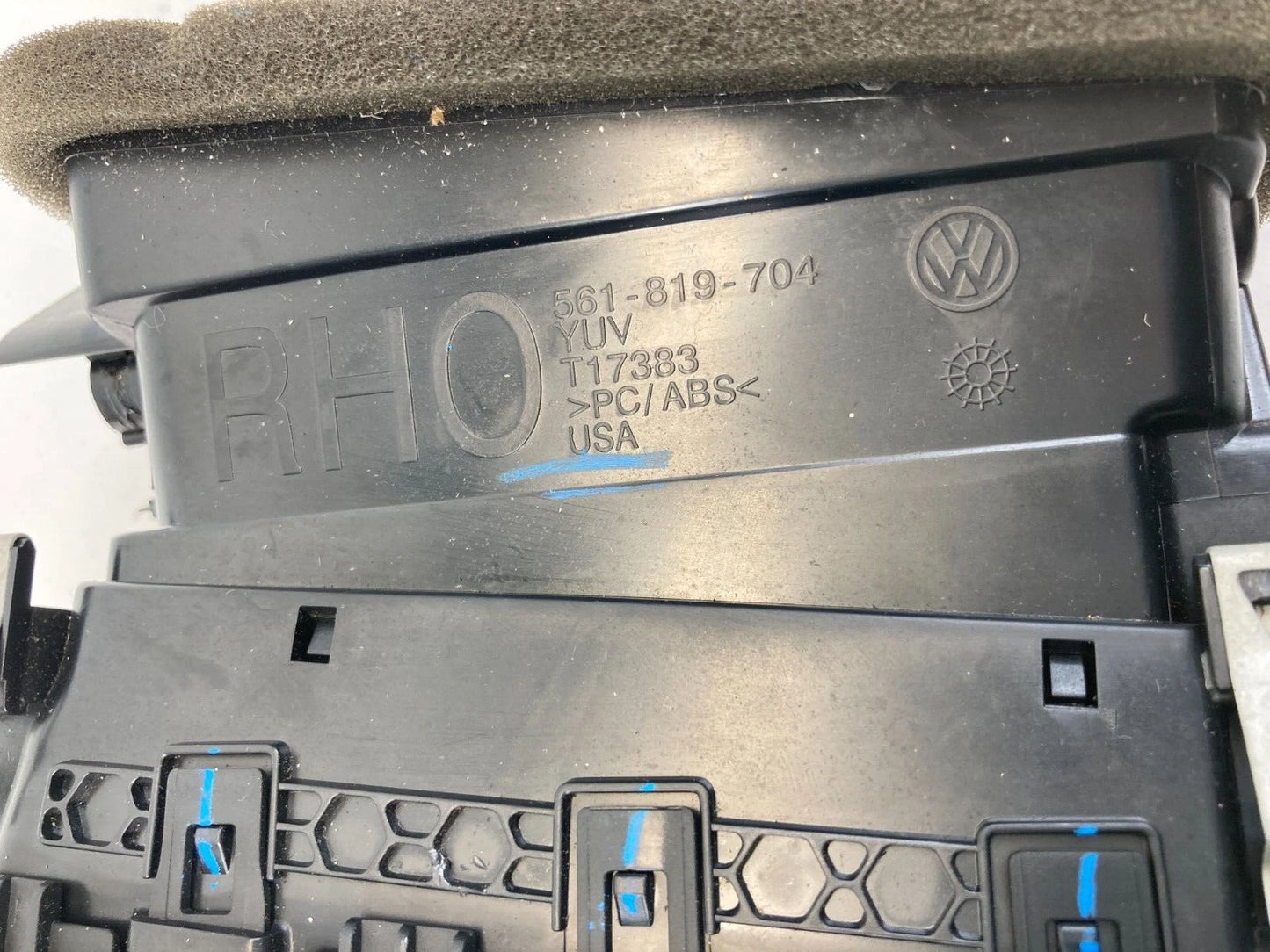 2012-2015 VOLKSWAGEN PASSAT DASH RIGHT PASSENGER SIDE A/C AIR VENT OUTLET GRILLE