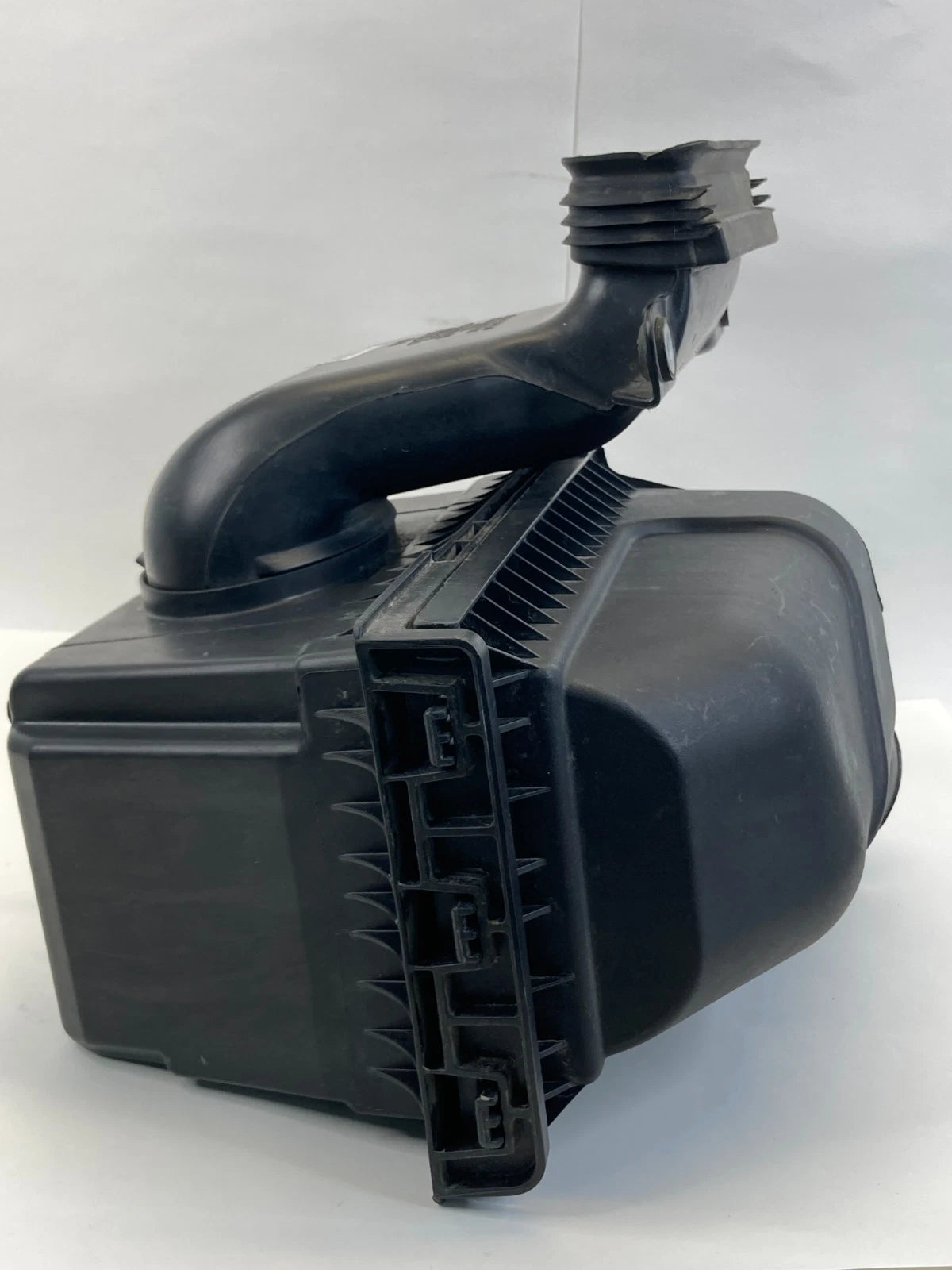 13-19 FORD POLICE INTERCEPTOR ENGINE AIR CLEANER INTAKE FILTER BOX DB53-9C662