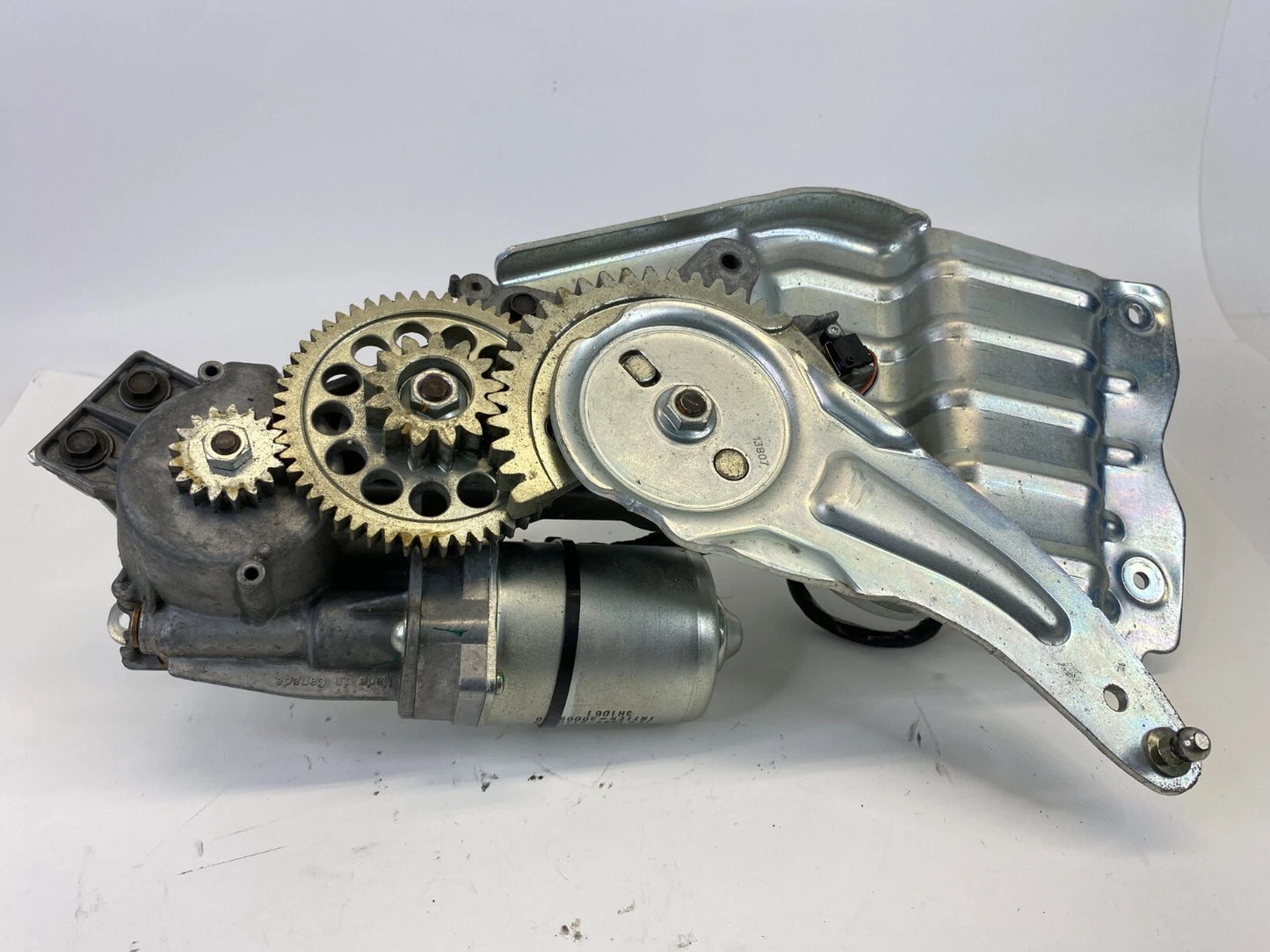 2006 2007 2008 2009 CADILLAC SRX REAR TRUNK POWER LIFTGATE MOTOR ACTUATOR OEM