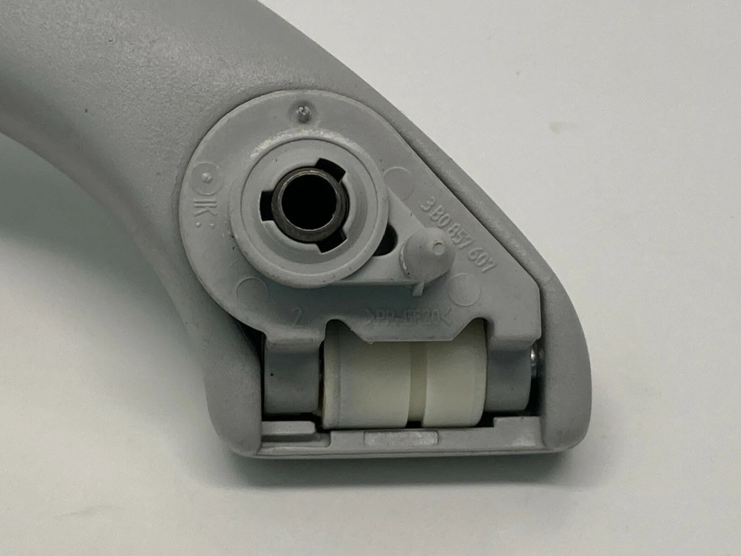 2001-2003 VOLKSWAGEN PASSAT REAR LEFT SIDE ROOF GRAB GRIP HANDLE 3B0857607C OEM