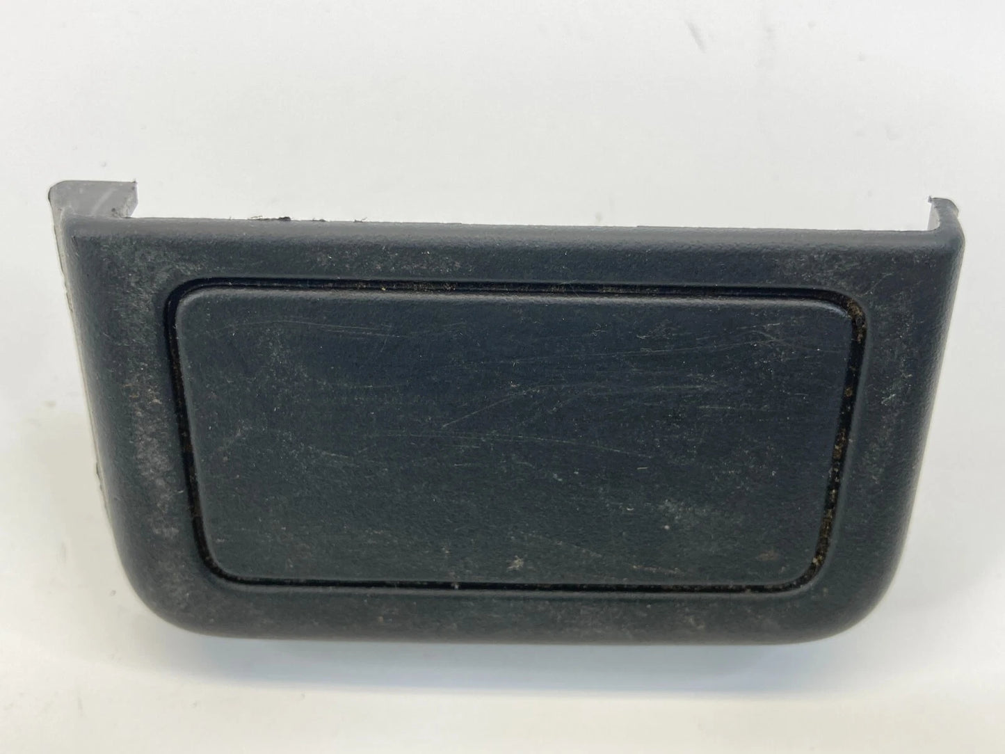 07-12 GMC ACADIA 09-12 TRAVERSE FRONT LEFT SEAT TRACK BOLT COVER TRIM 1193870
