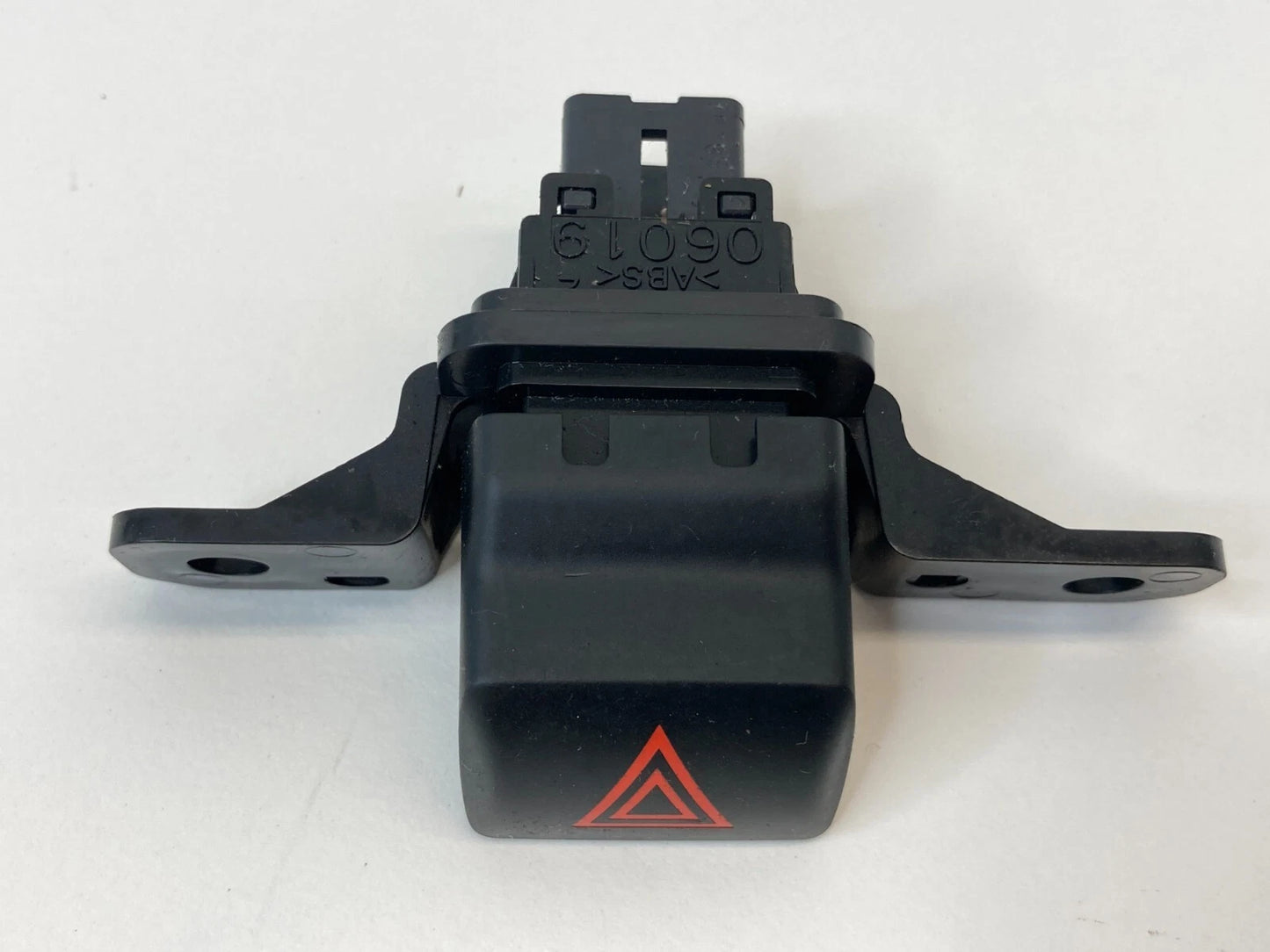 2007-2013 NISSAN ALTIMA HAZARD EMERGENCY WARNING LIGHT BUTTON SWITCH ASSEMBLY