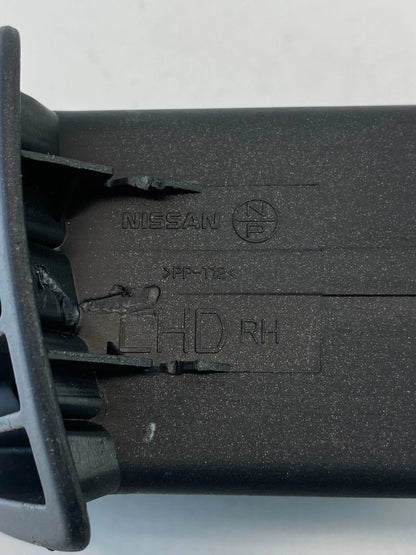05-07 INFINITI G35 SEDAN RIGHT PASSENGER DASH A/C AIR VENT DEFROSTER GRILLE OEM