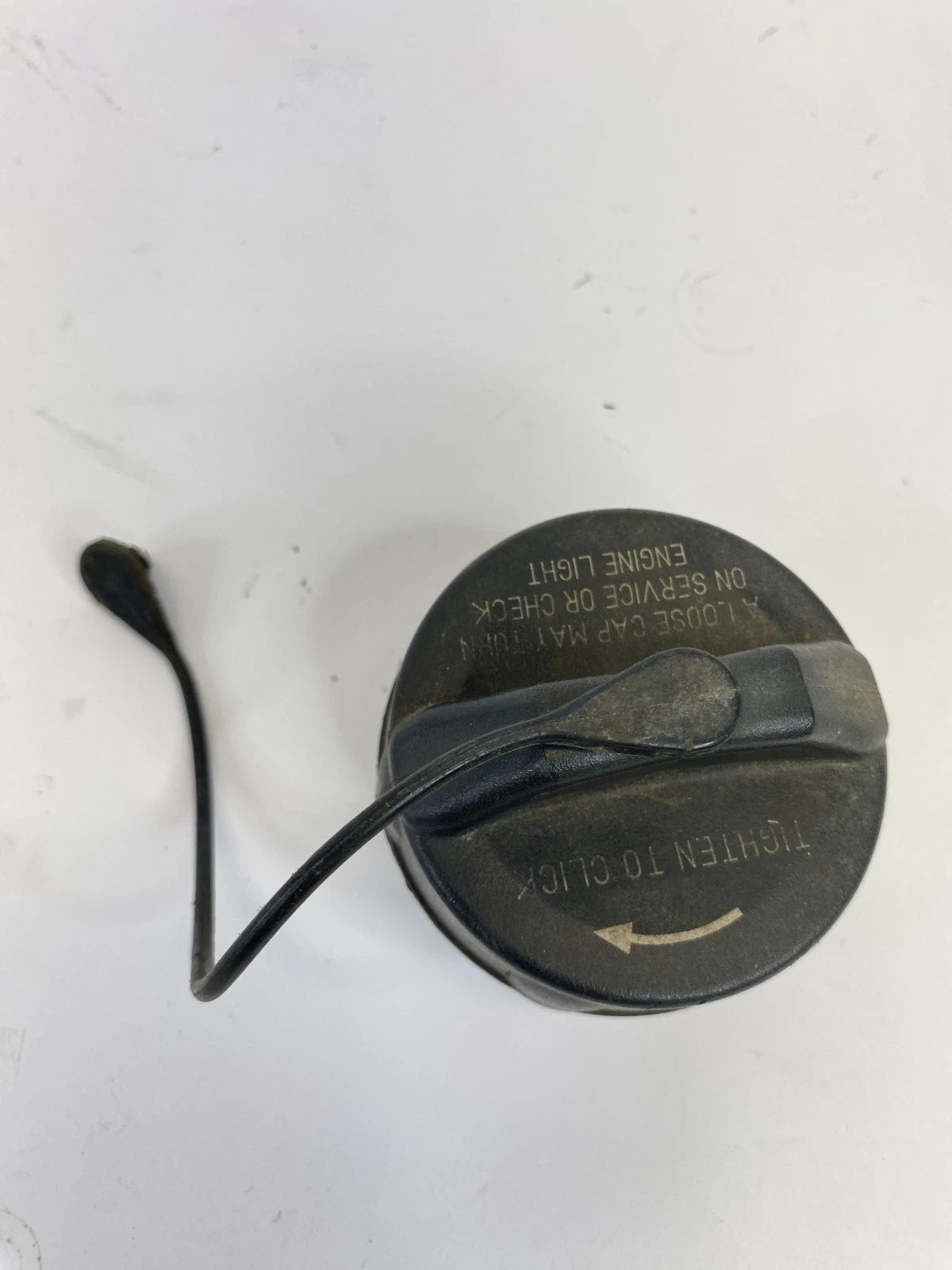 02 03 04 05 06 07 JEEP LIBERTY 3.7L FUEL FILLER DOOR TANK CAP GAS LID COVER OEM