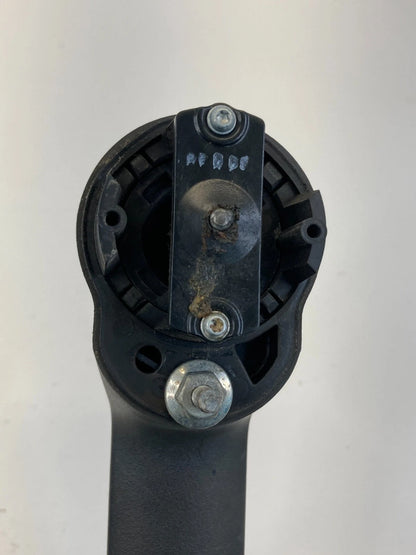 2010-2012 JEEP LIBERTY FRONT LEFT DRIVER SIDE EXTERIOR DOOR HANDLE OEM