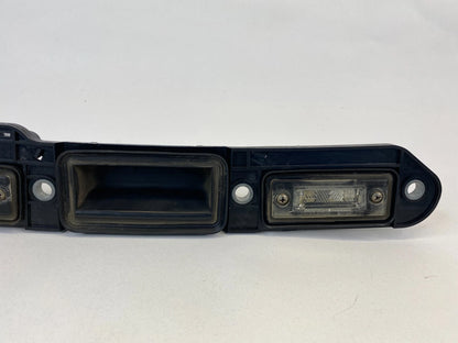 2007-2010 VOLKSWAGEN PASSAT SEDAN REAR TAILGATE LICENSE PLATE LIGHT LAMP OEM