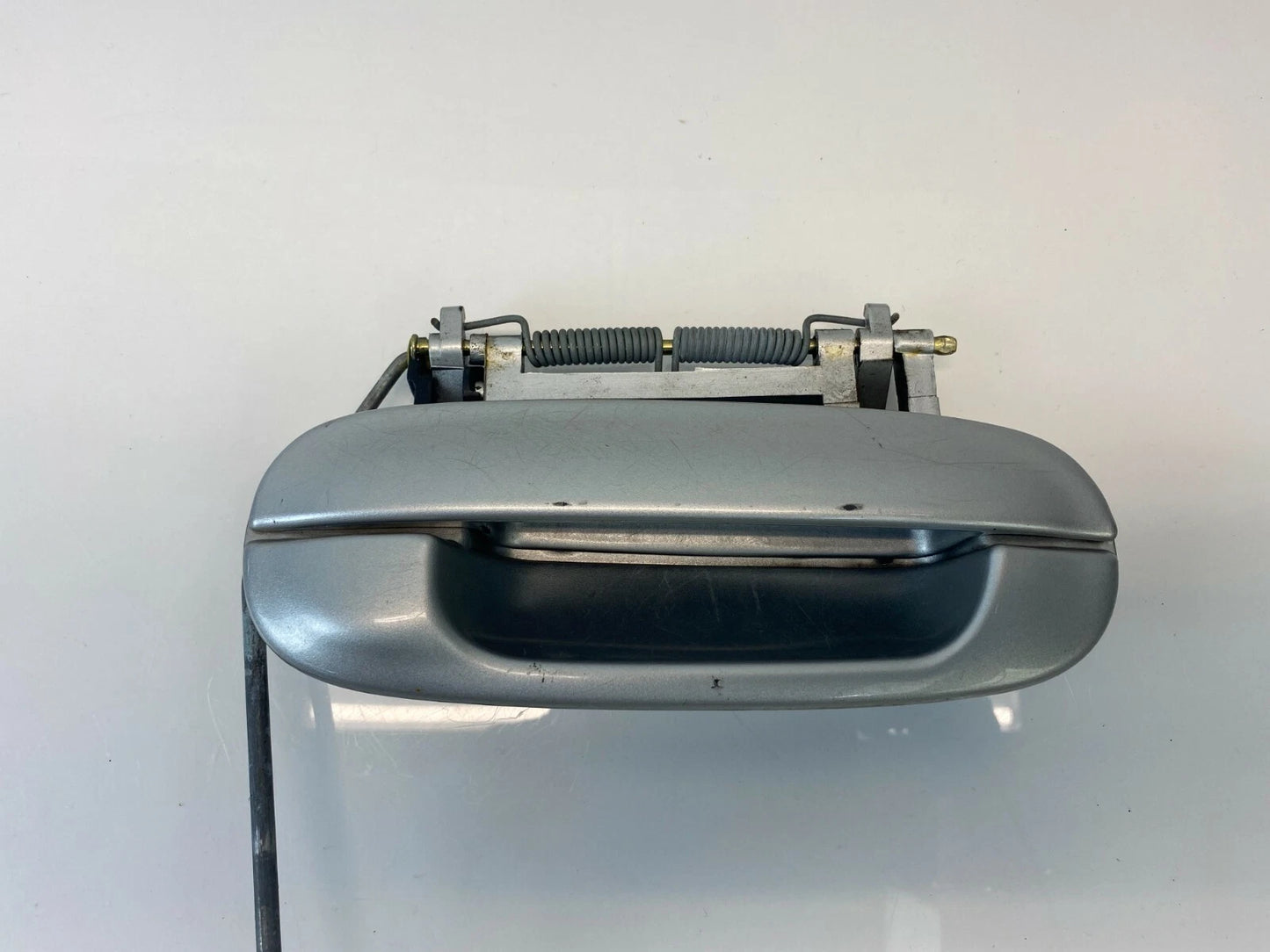 03-07 CADILLAC CTS FRONT RIGHT PASSENGER OUTER EXTERIOR DOOR HANDLE 25753670