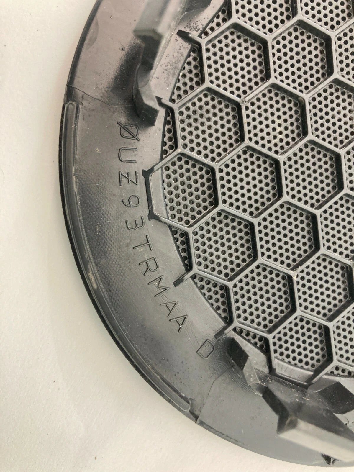 2005-2010 CHRYSLER 300 FRONT LEFT OR RIGHT DASHBOARD SPEAKER COVER GRILLE OEM