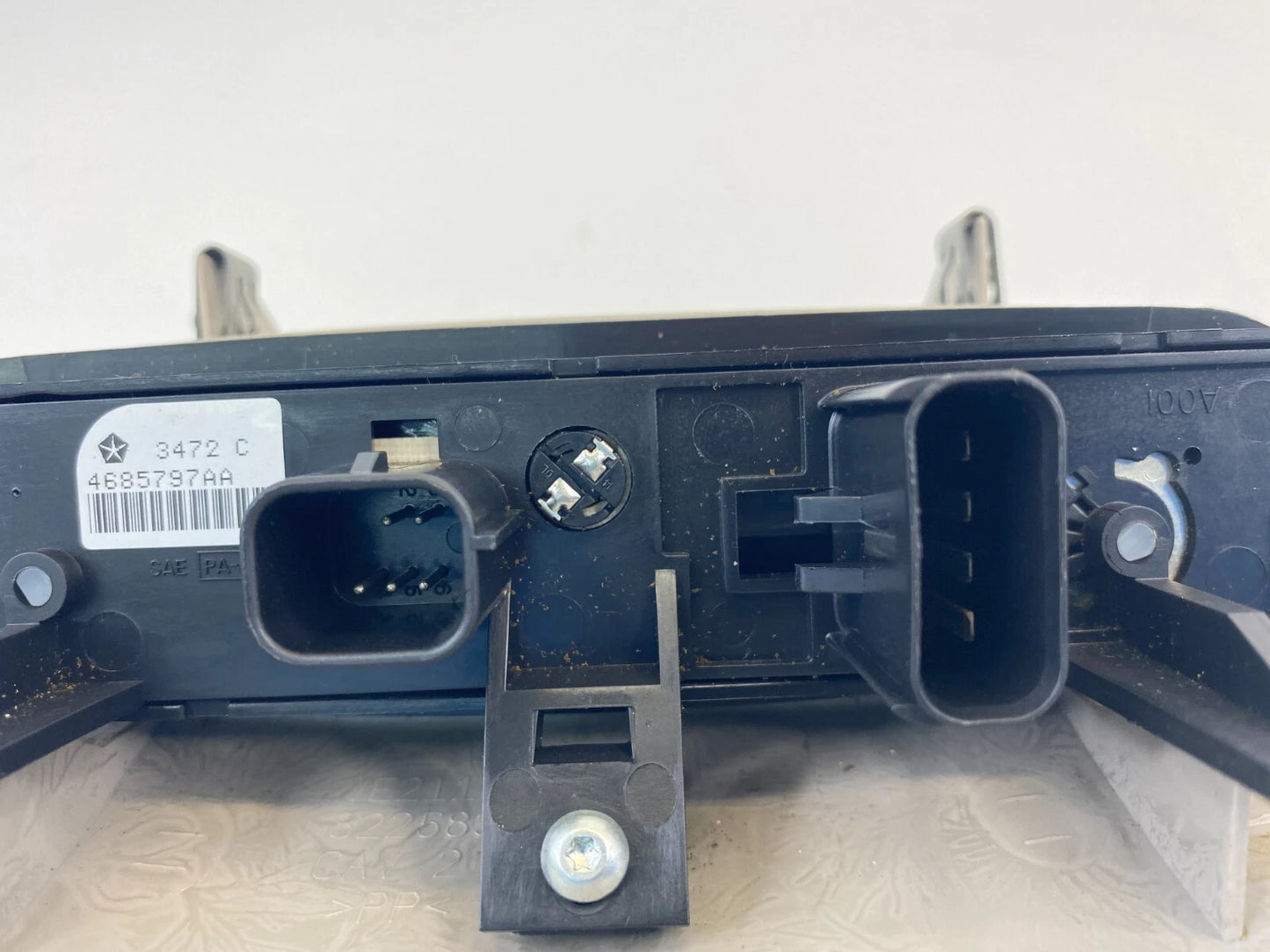01-07 DODGE GRAND CARAVAN REAR ZONE AC HEATER CLIMATE CONTROL SWITCH 4685797AA
