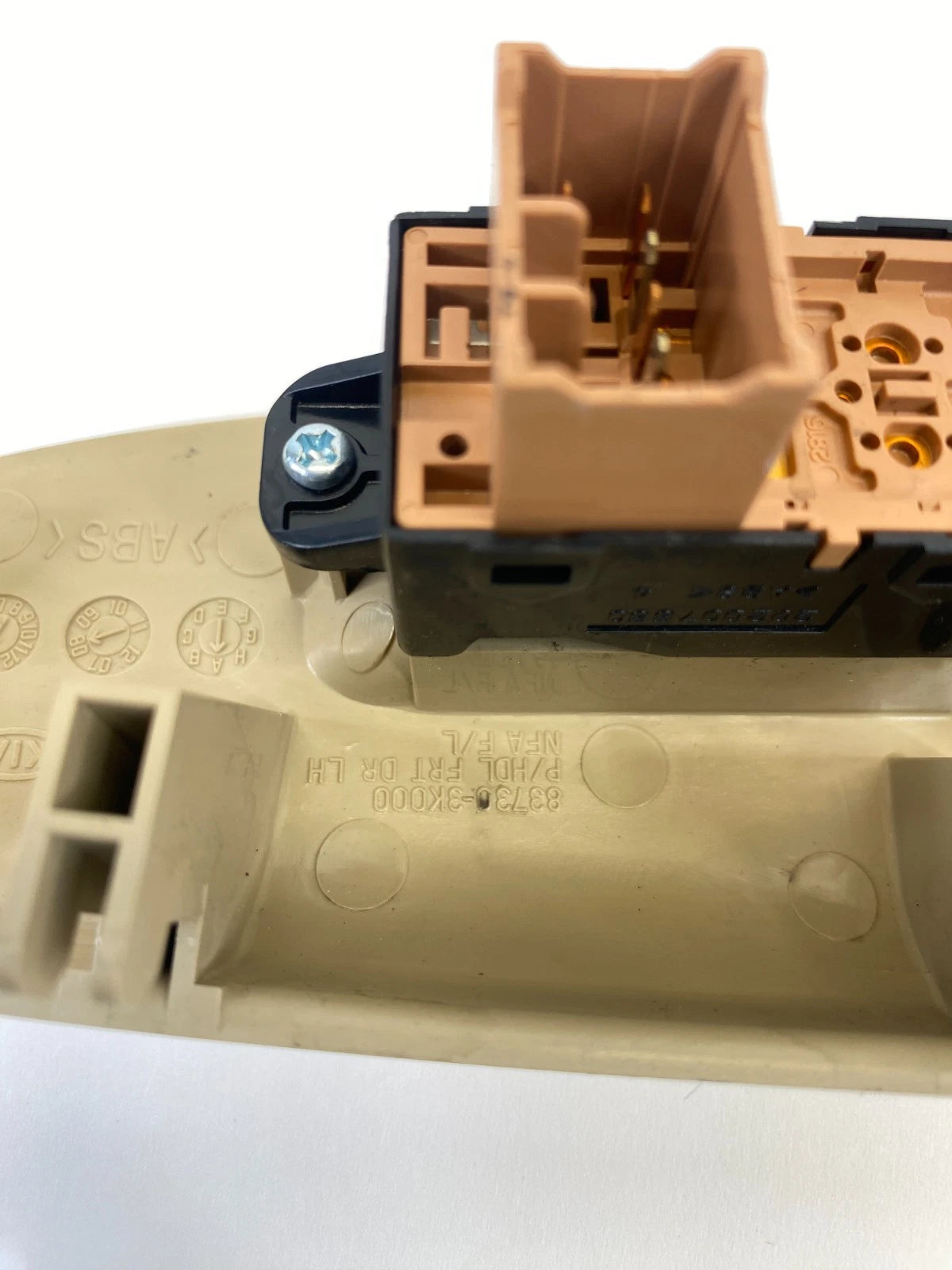 2008-2010 HYUNDAI SONATA REAR LEFT DOOR POWER WINDOW CONTROL SWITCH W/ BEZEL OEM