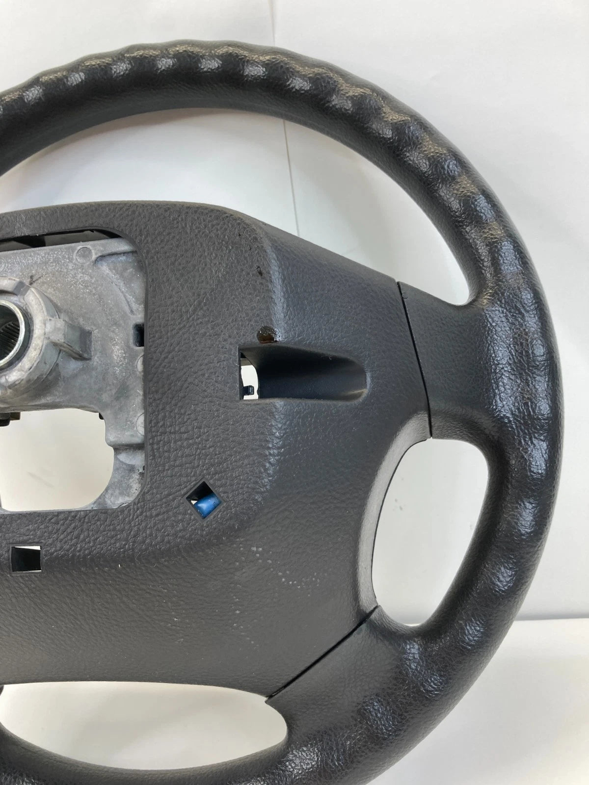 2010-2012 Hyundai Santa Fe Steering Wheel w/ Cruise & Audio Control Switches OEM