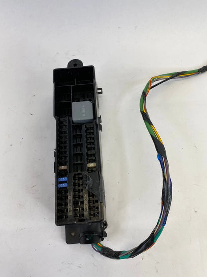 2012-2018 FORD FOCUS ENGINE BAY AUXILIARY FUSE BOX ELECTRICAL OEM AV6T-14K131-AB