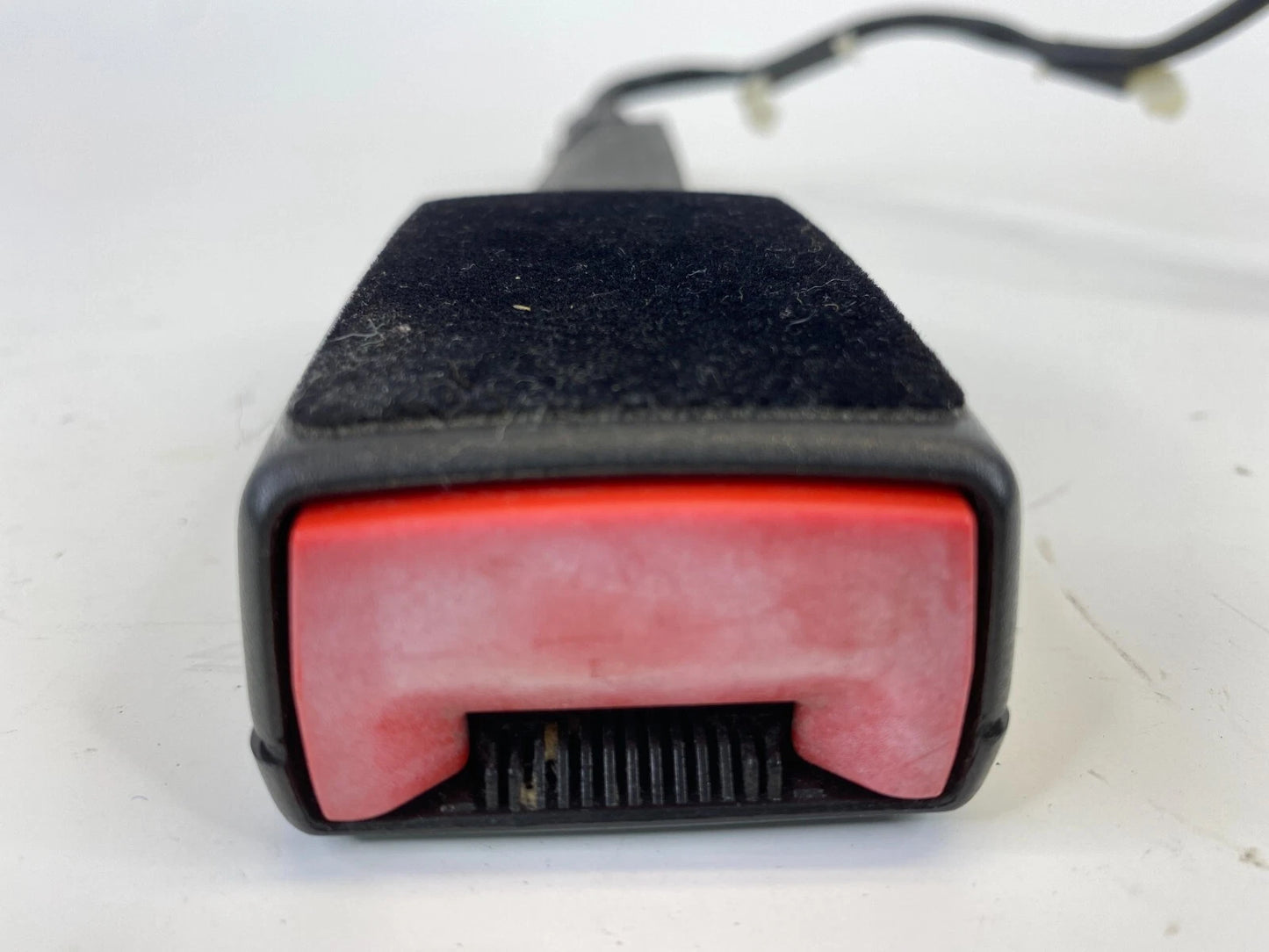 2013-2016 FORD FUSION FRONT RIGHT PASSENGER SIDE SEAT BELT BUCKLE DG93-F61208