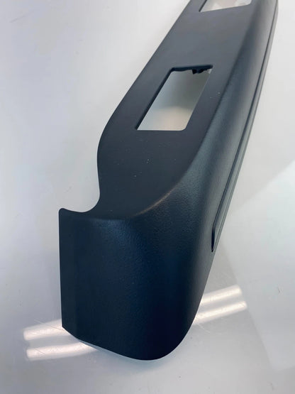 2007-2010 JEEP PATRIOT FRONT RIGHT PASSENGER SIDE DOOR WINDOW SWITCH BEZEL TRIM